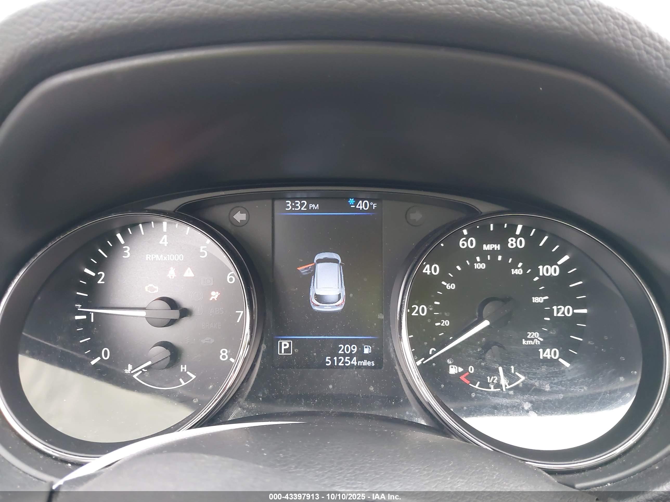 NISSAN ROGUE image 7