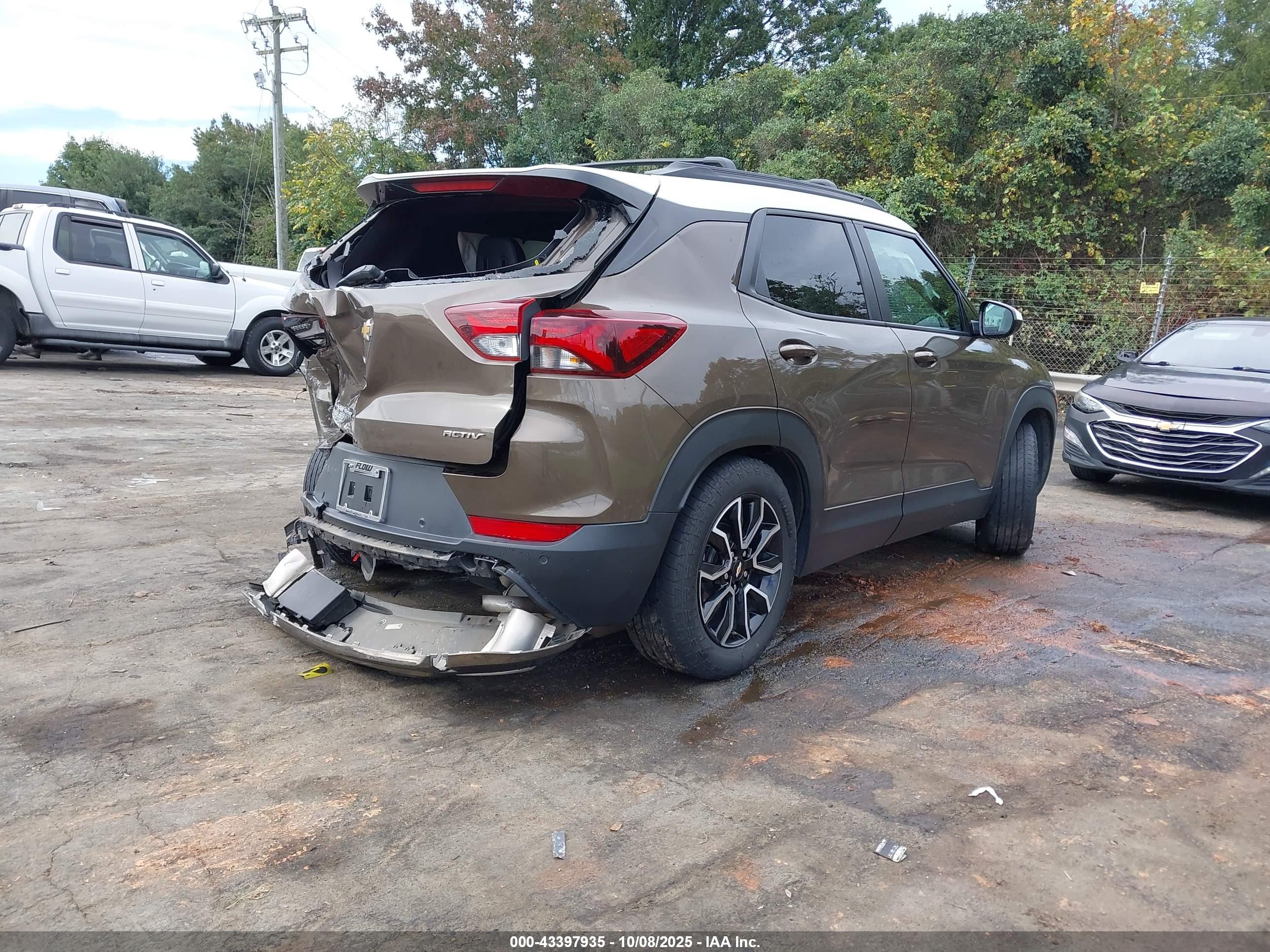 CHEVROLET TRAILBLAZER image 4