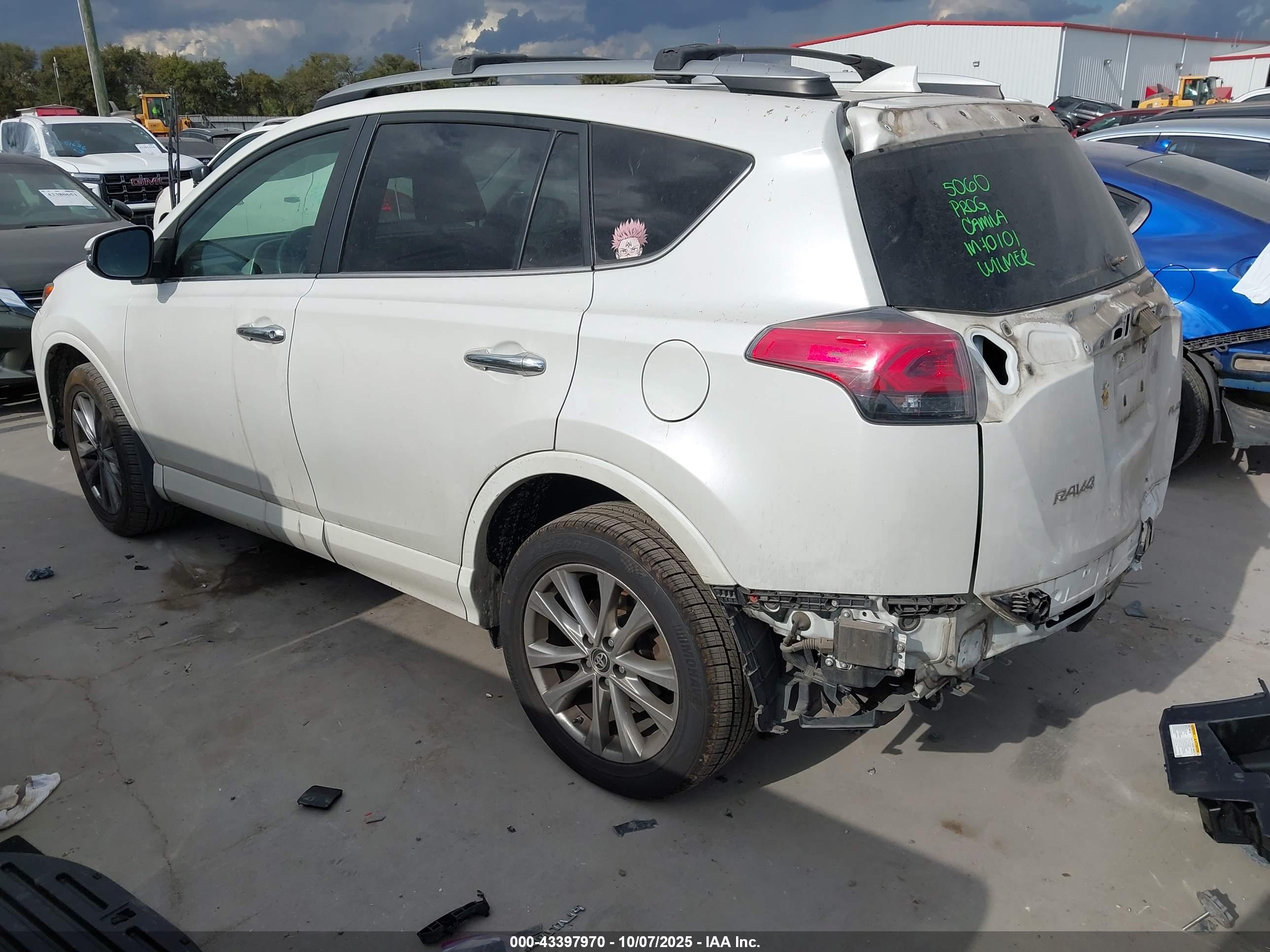 TOYOTA RAV4 image 3