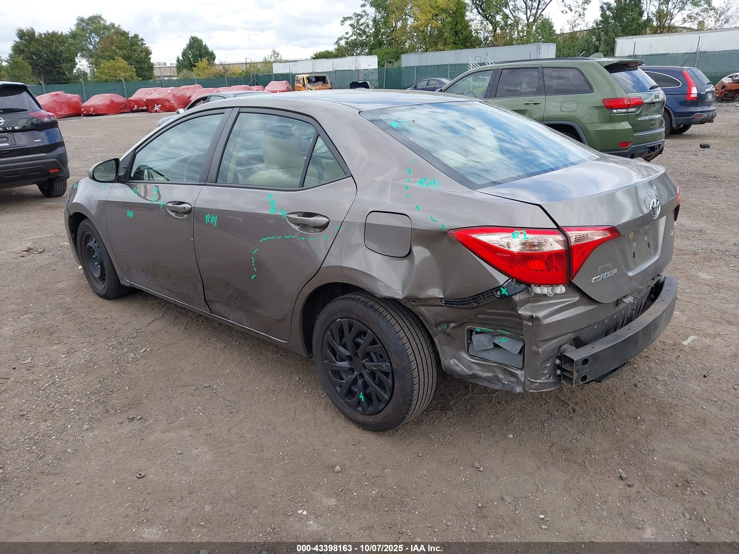 TOYOTA COROLLA image 3