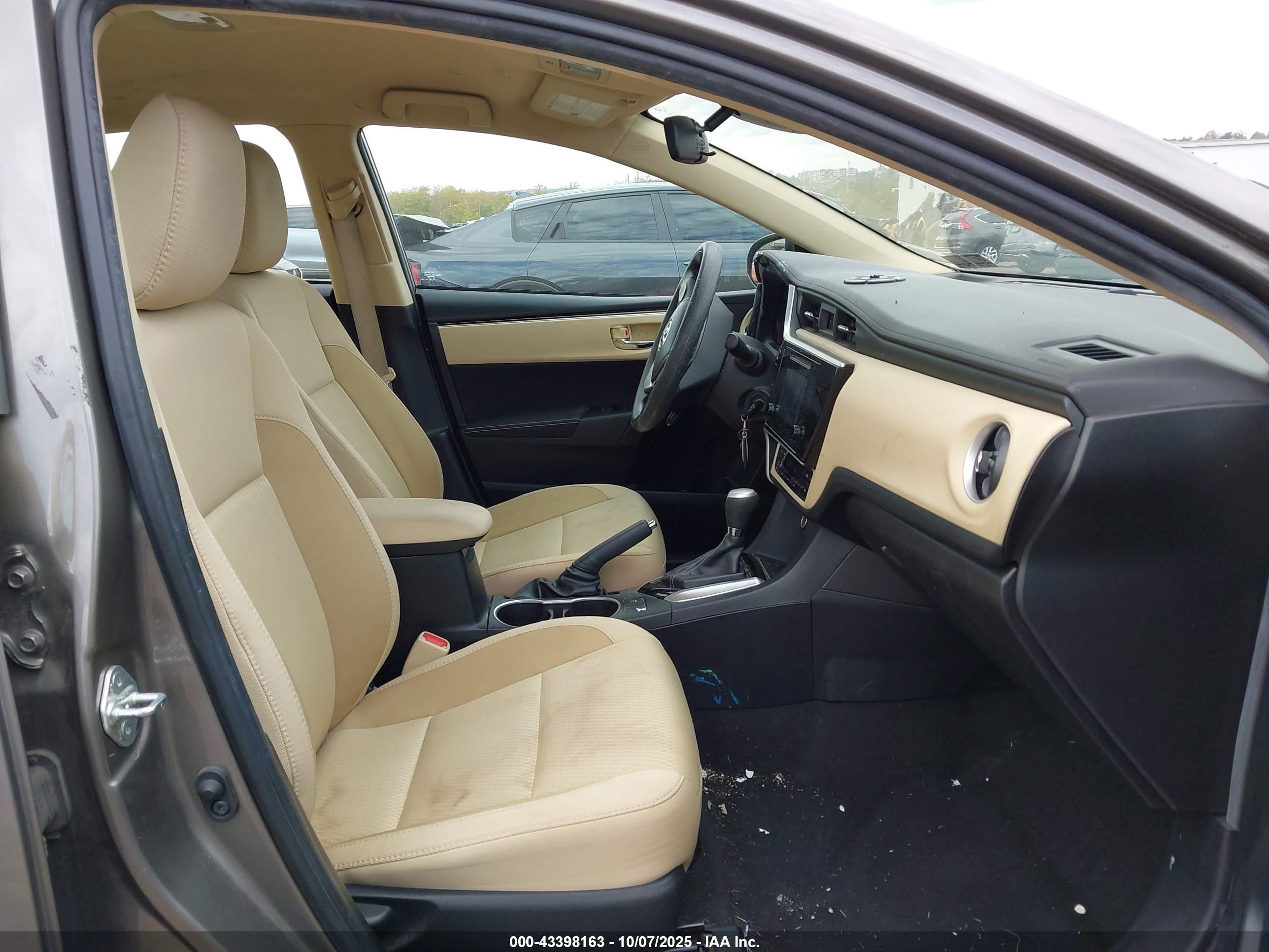TOYOTA COROLLA image 5