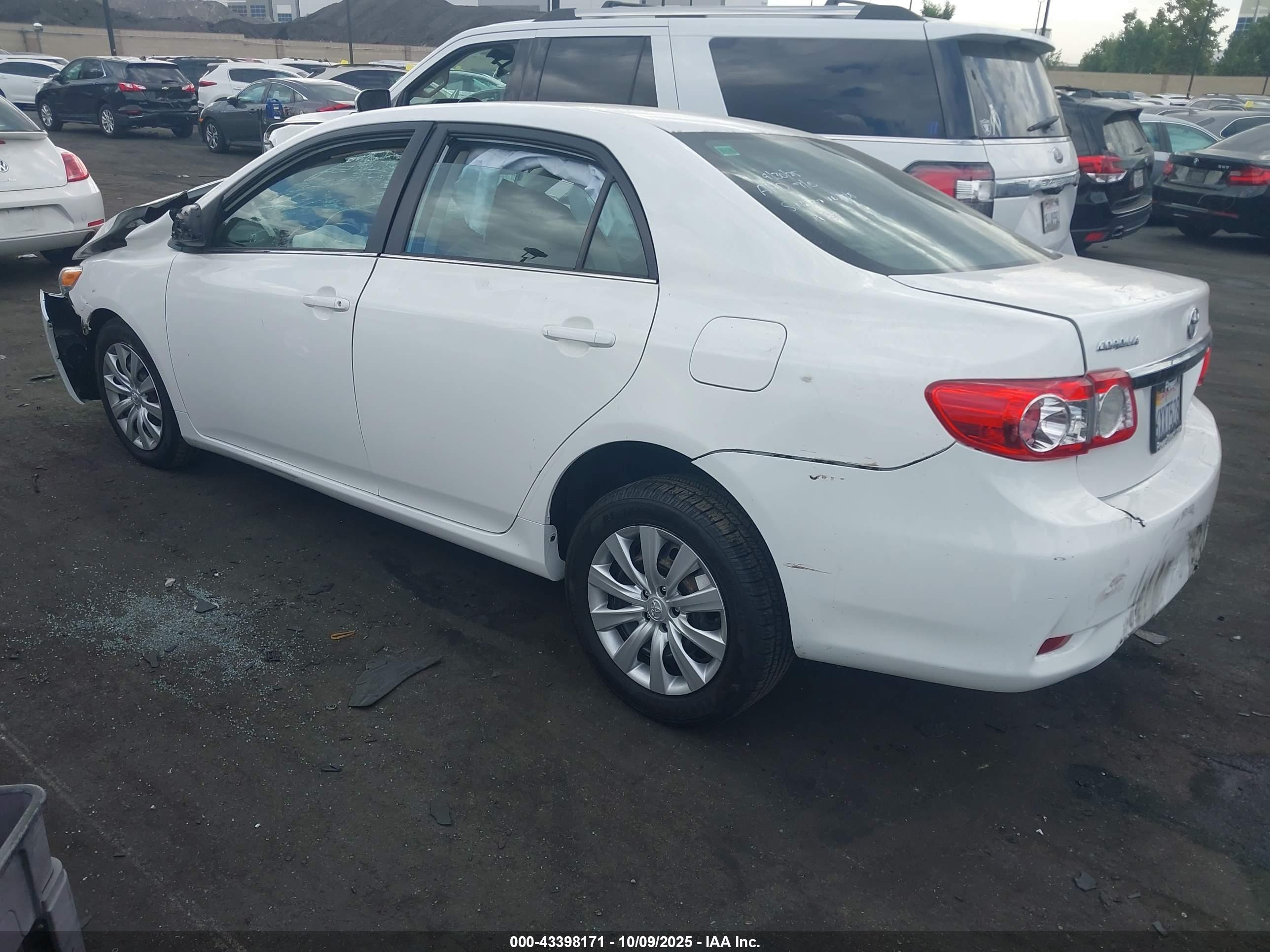 TOYOTA COROLLA image 3