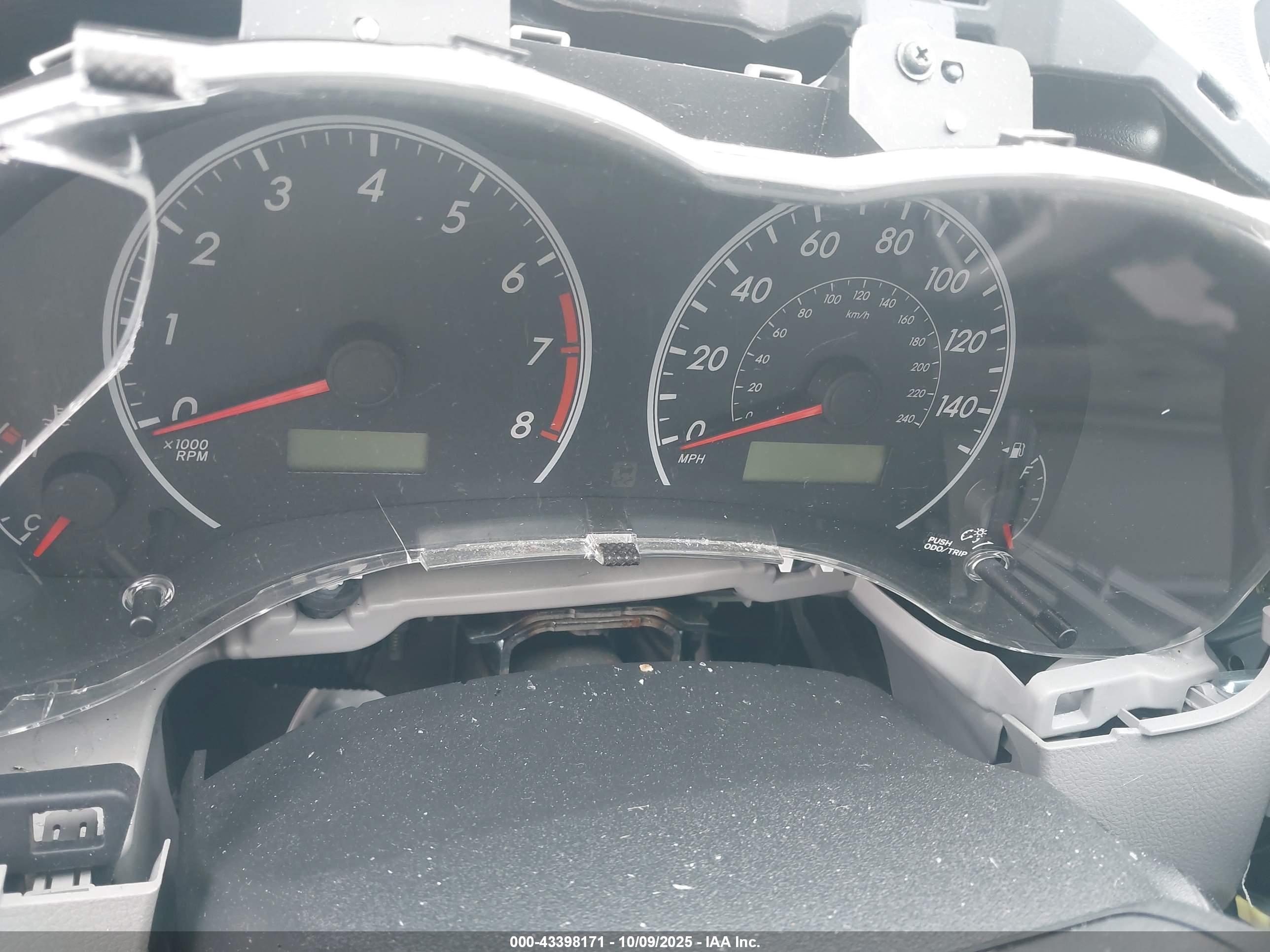 TOYOTA COROLLA image 7