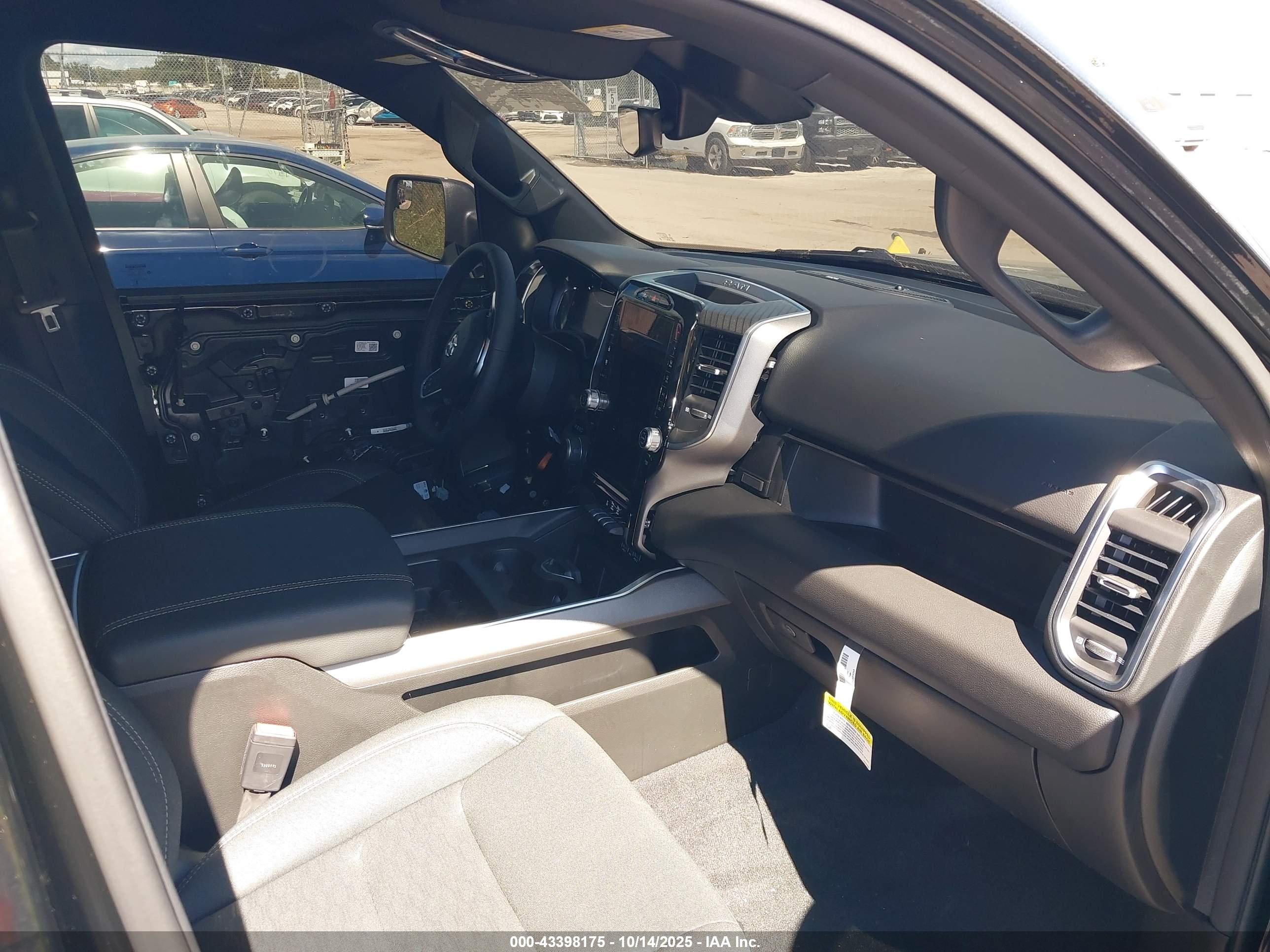 RAM 1500 image 5