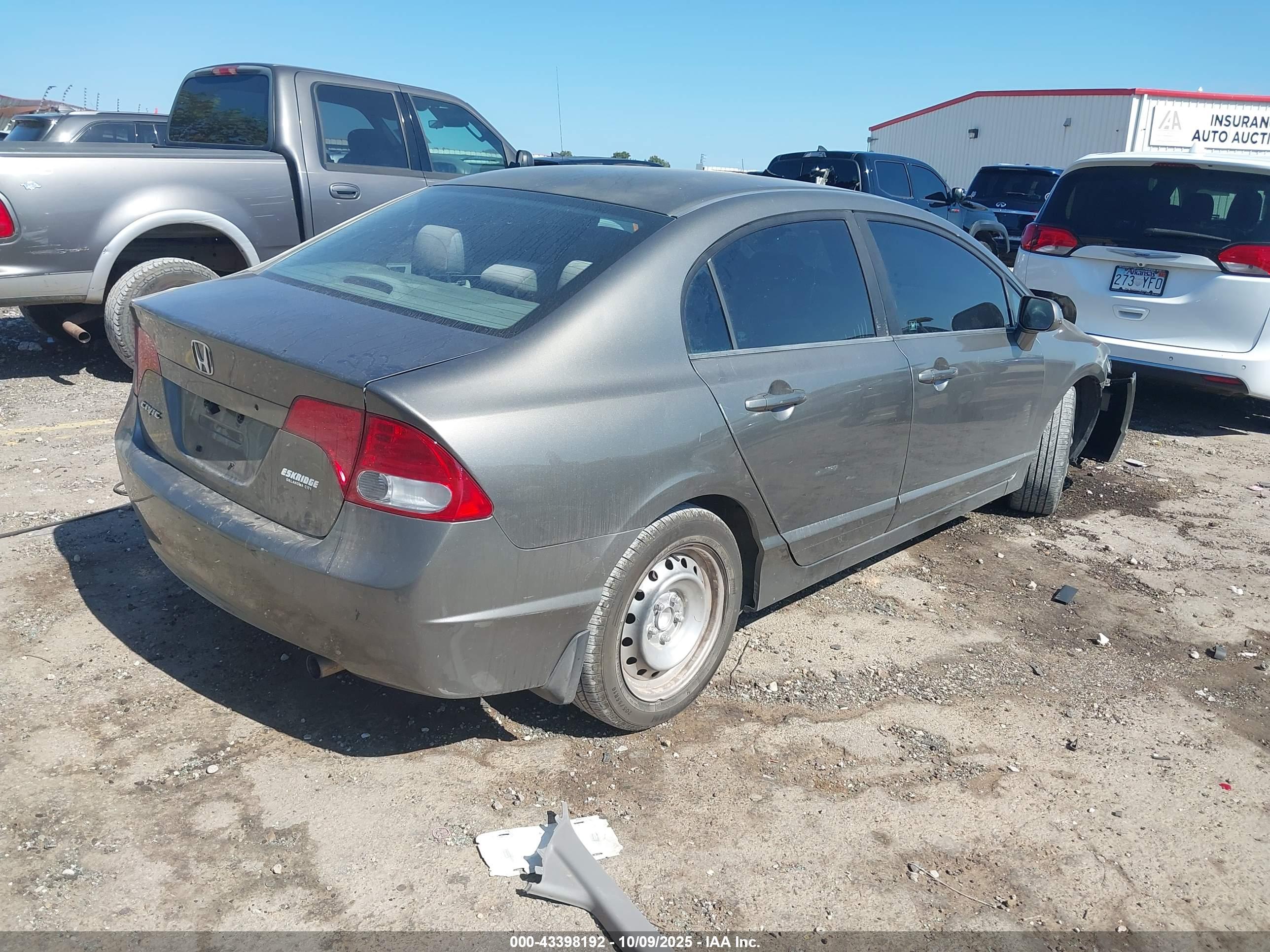 HONDA CIVIC image 4
