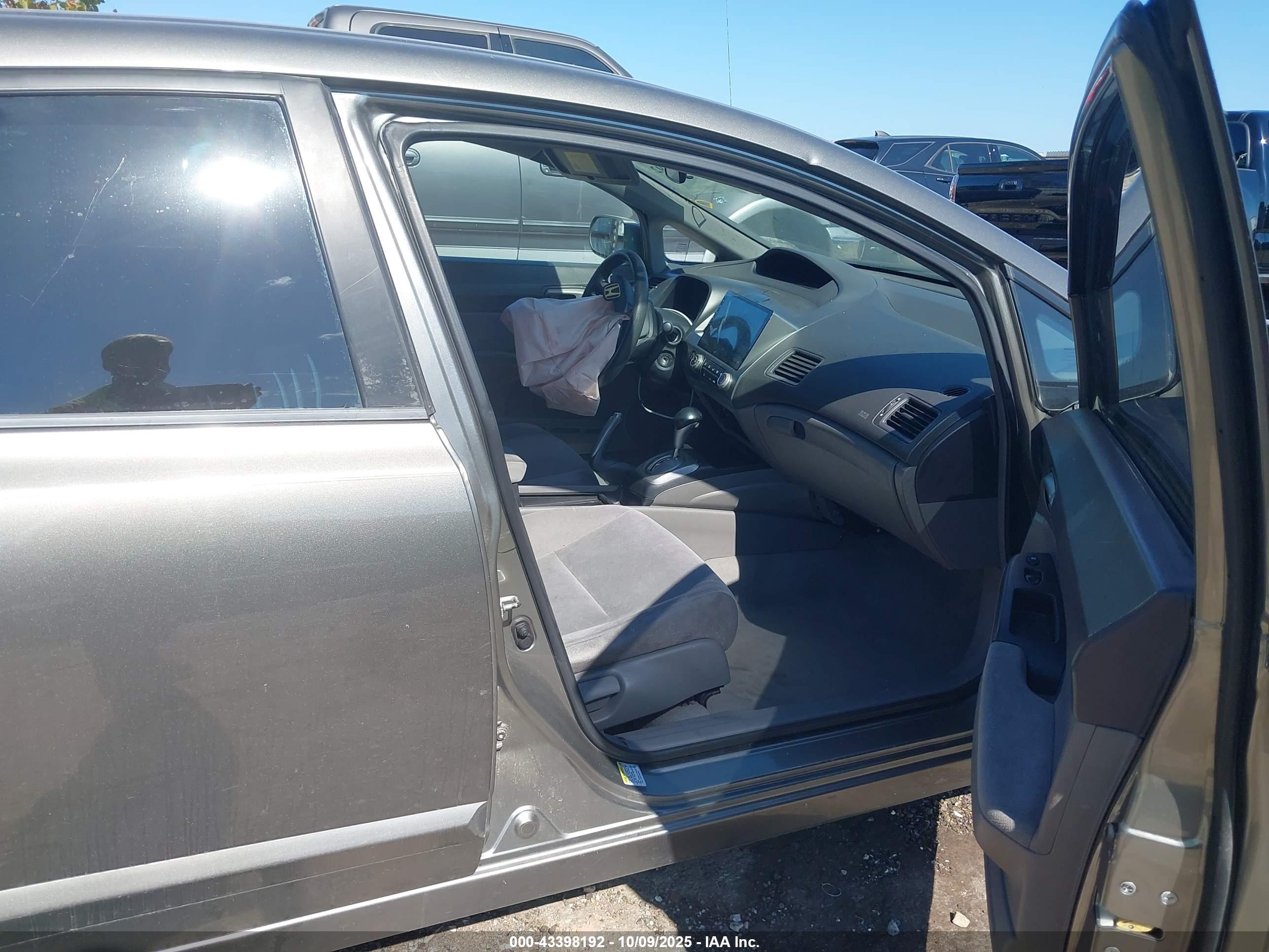 HONDA CIVIC image 5