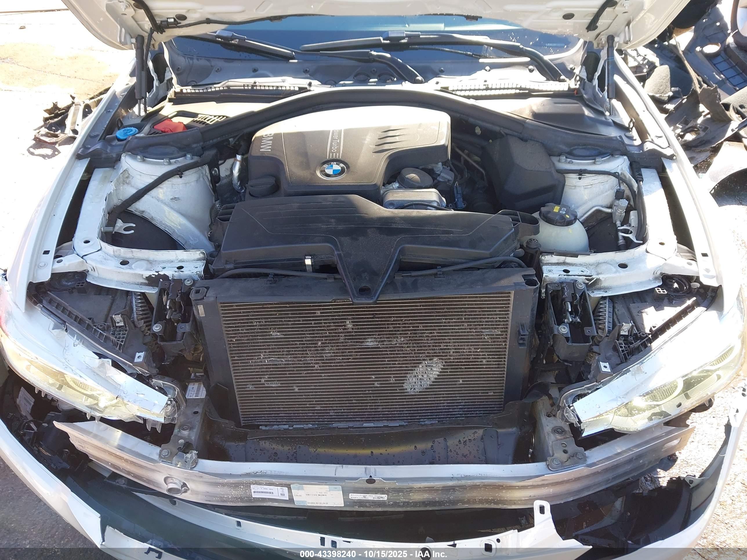 BMW 320I image 10