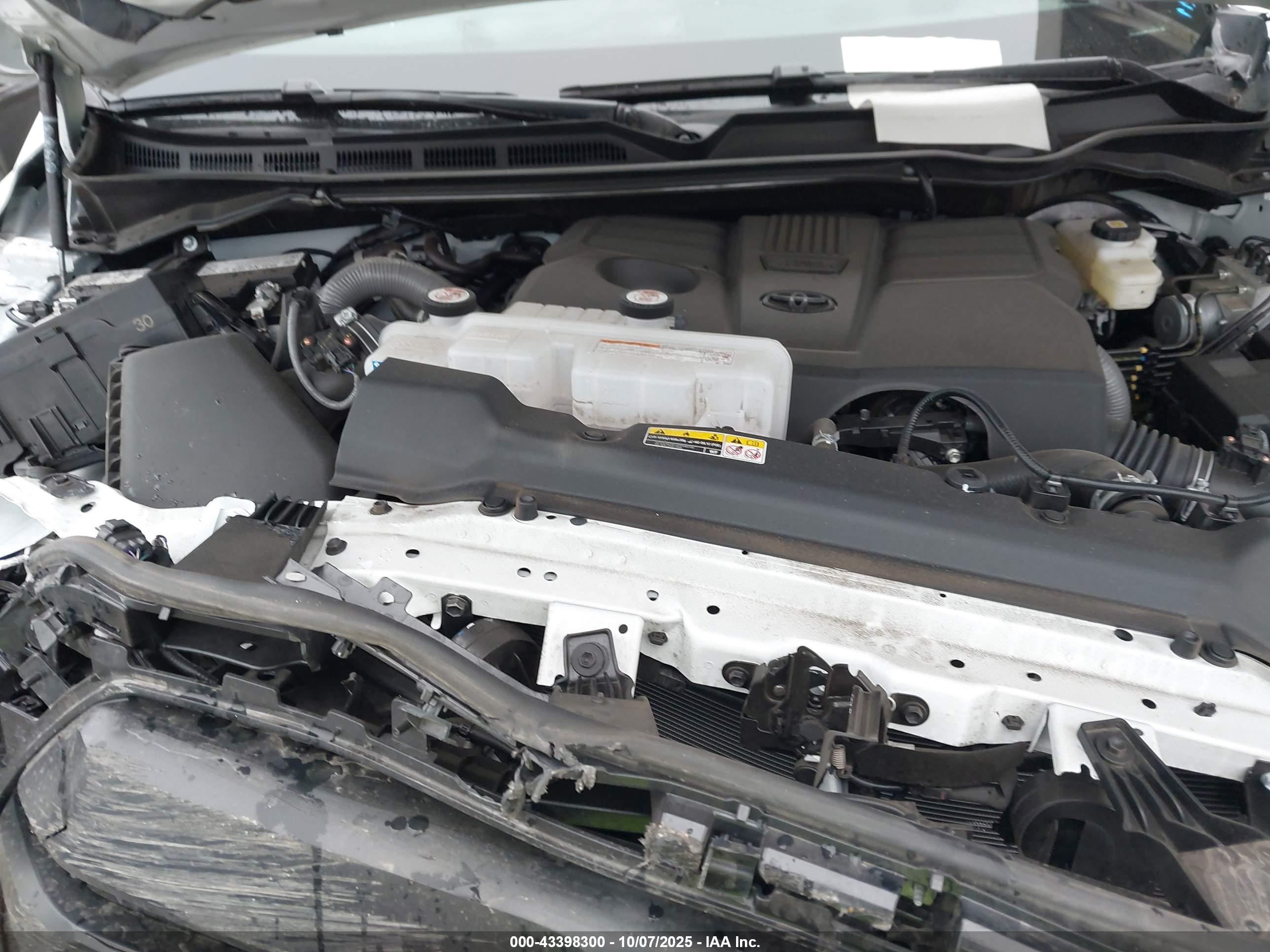 TOYOTA TUNDRA image 10