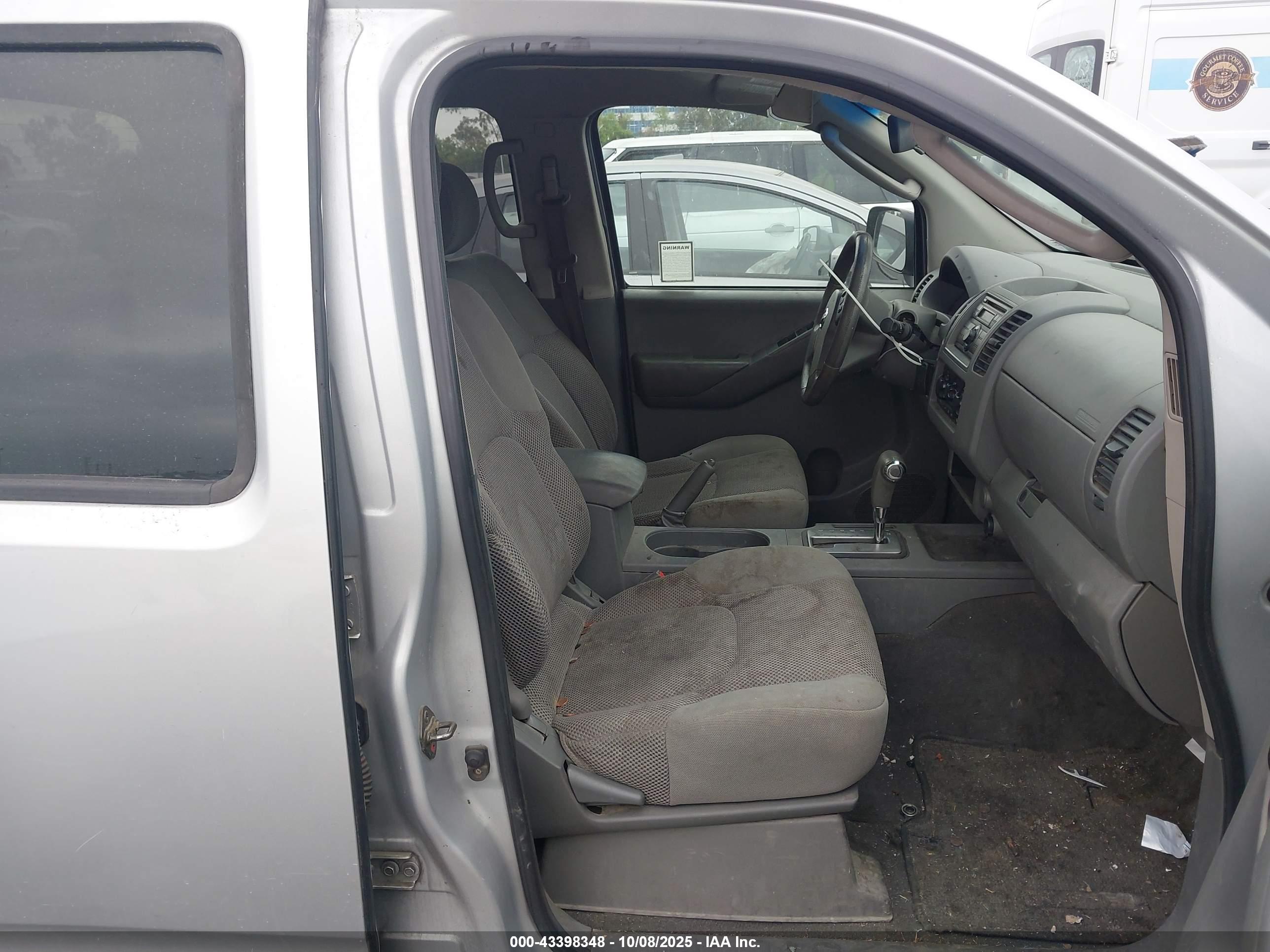 NISSAN FRONTIER image 5