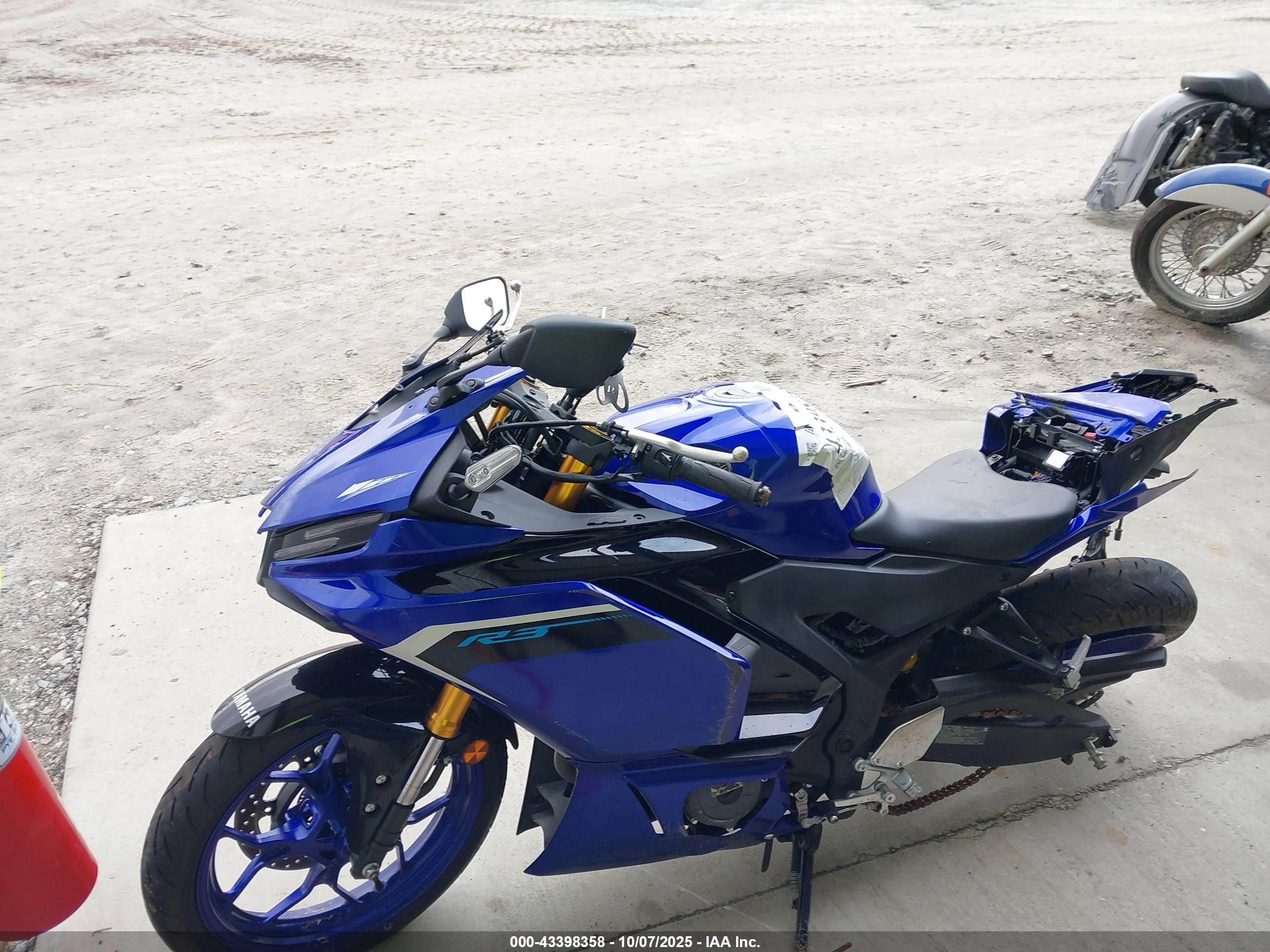 YAMAHA YFZ320 image 2
