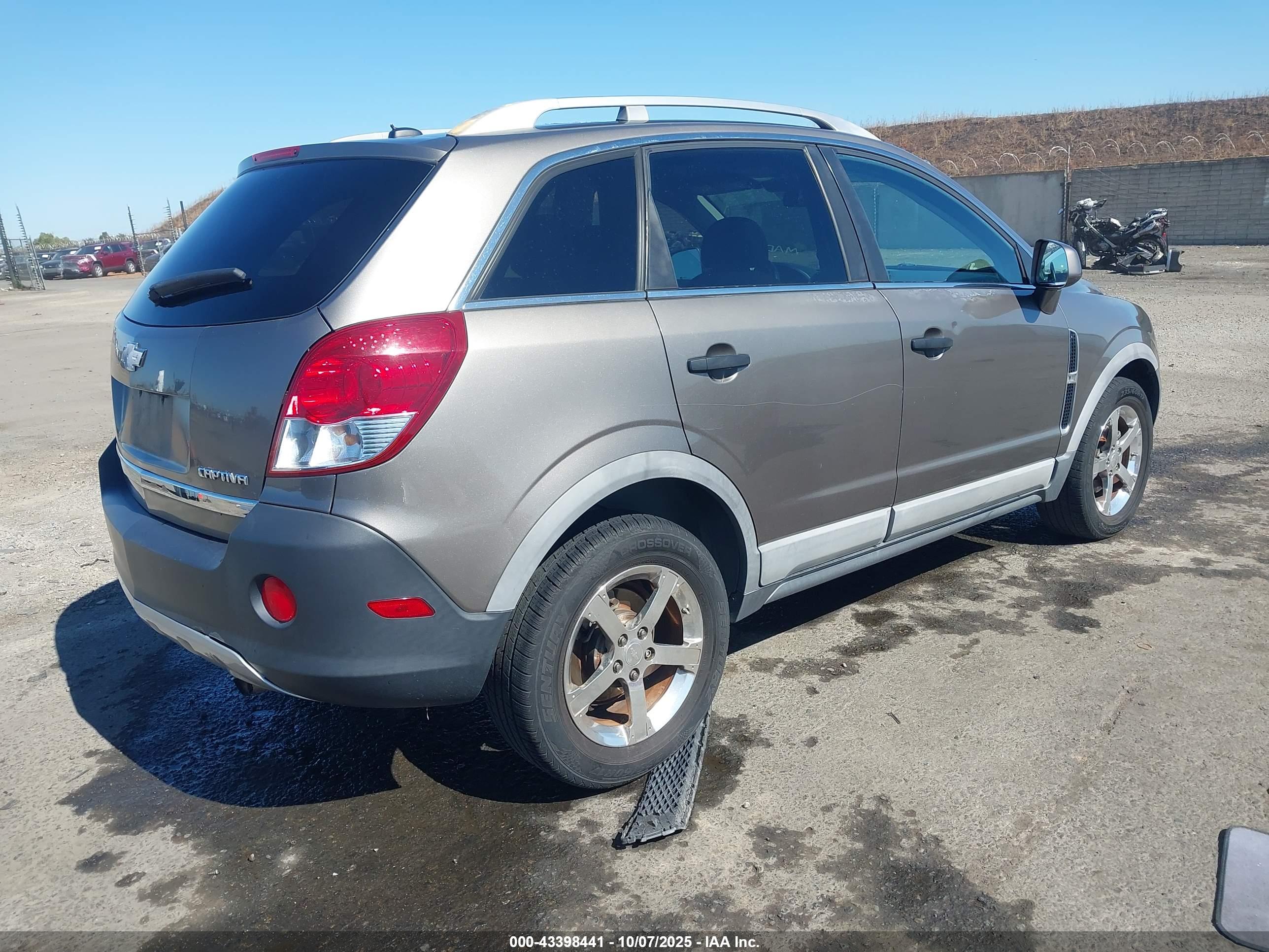 CHEVROLET CAPTIVA image 4