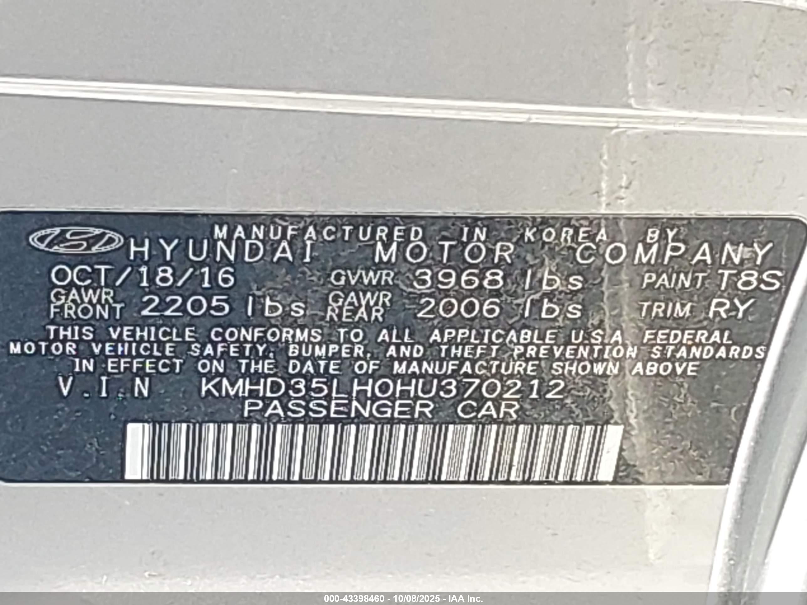 HYUNDAI ELANTRA image 9