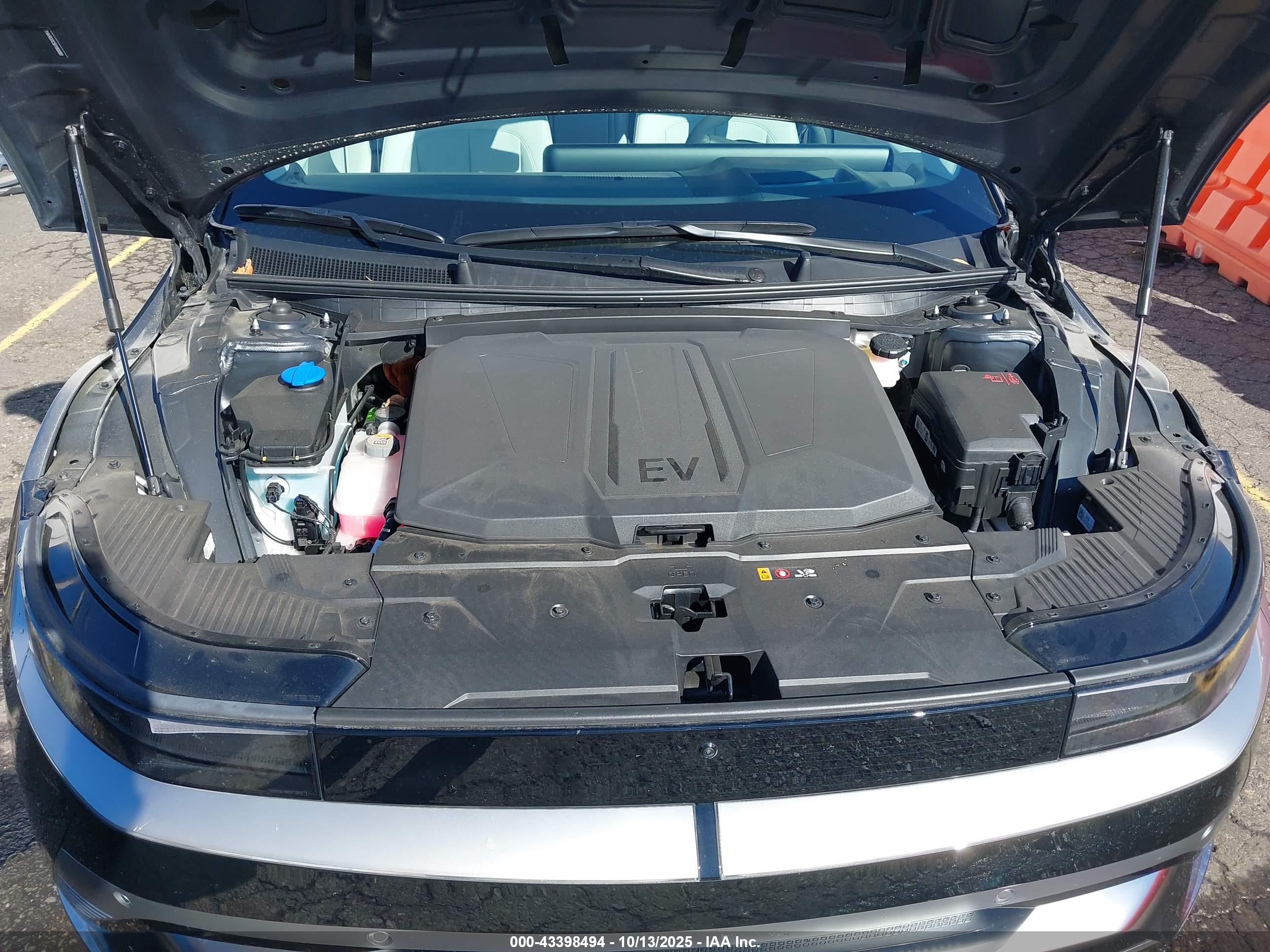 HYUNDAI IONIQ image 10