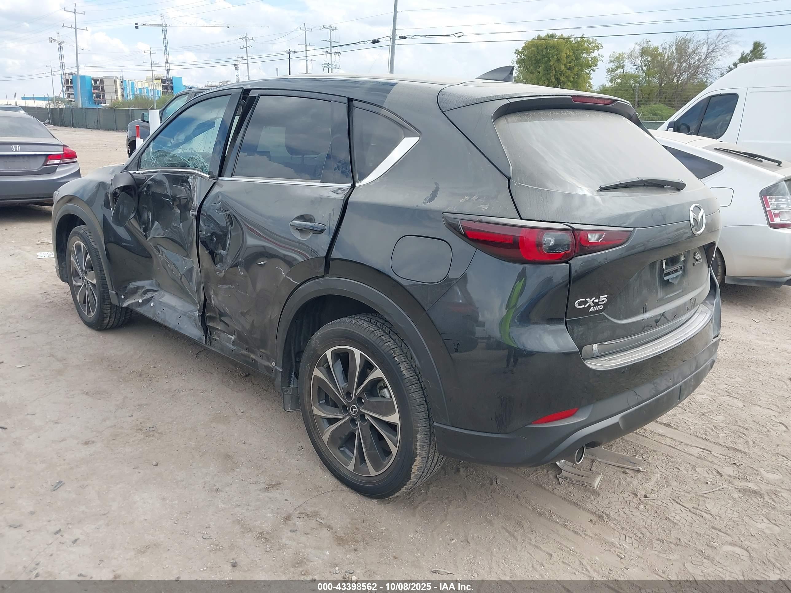 MAZDA CX-5 image 3