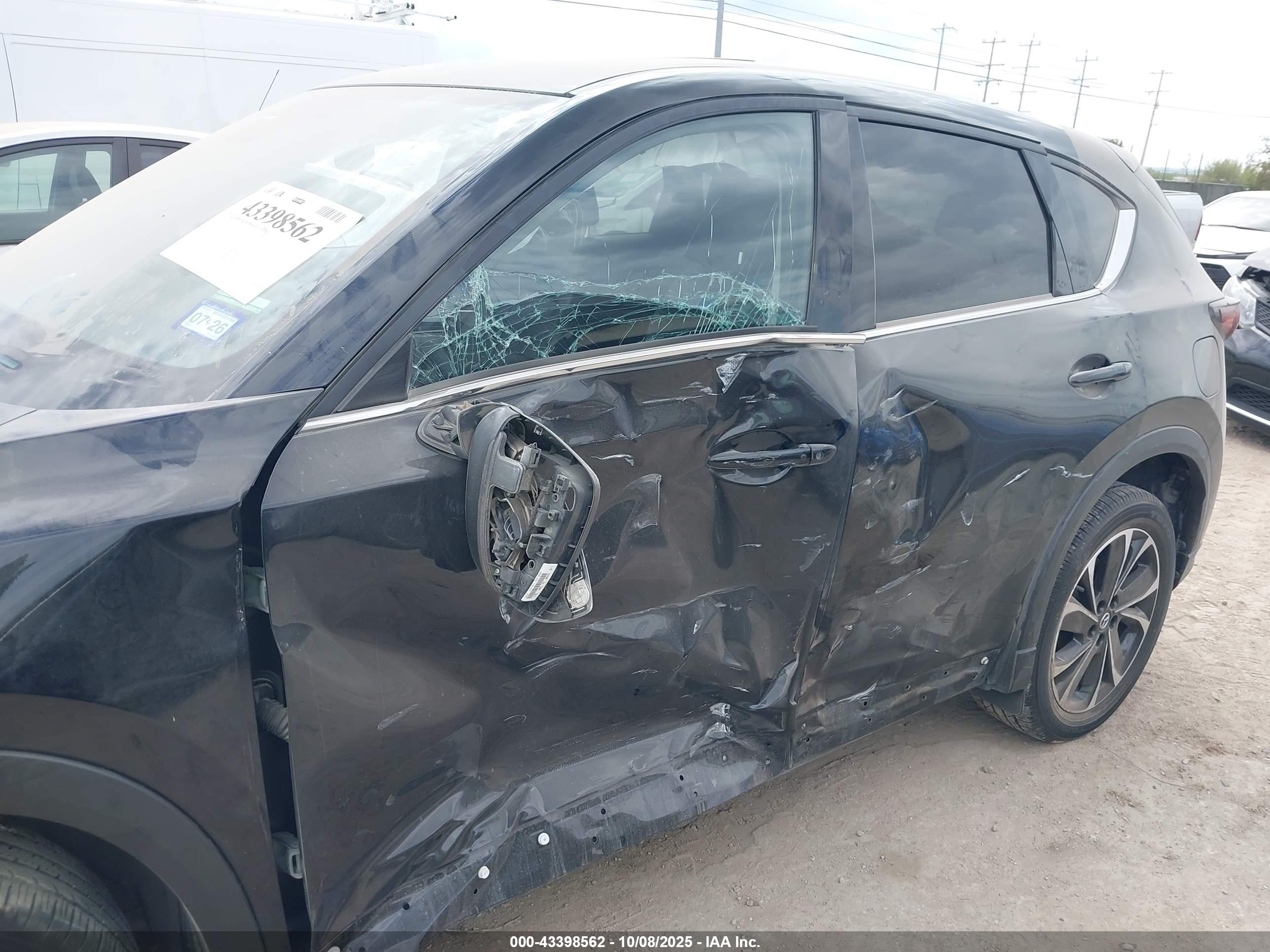 MAZDA CX-5 image 6