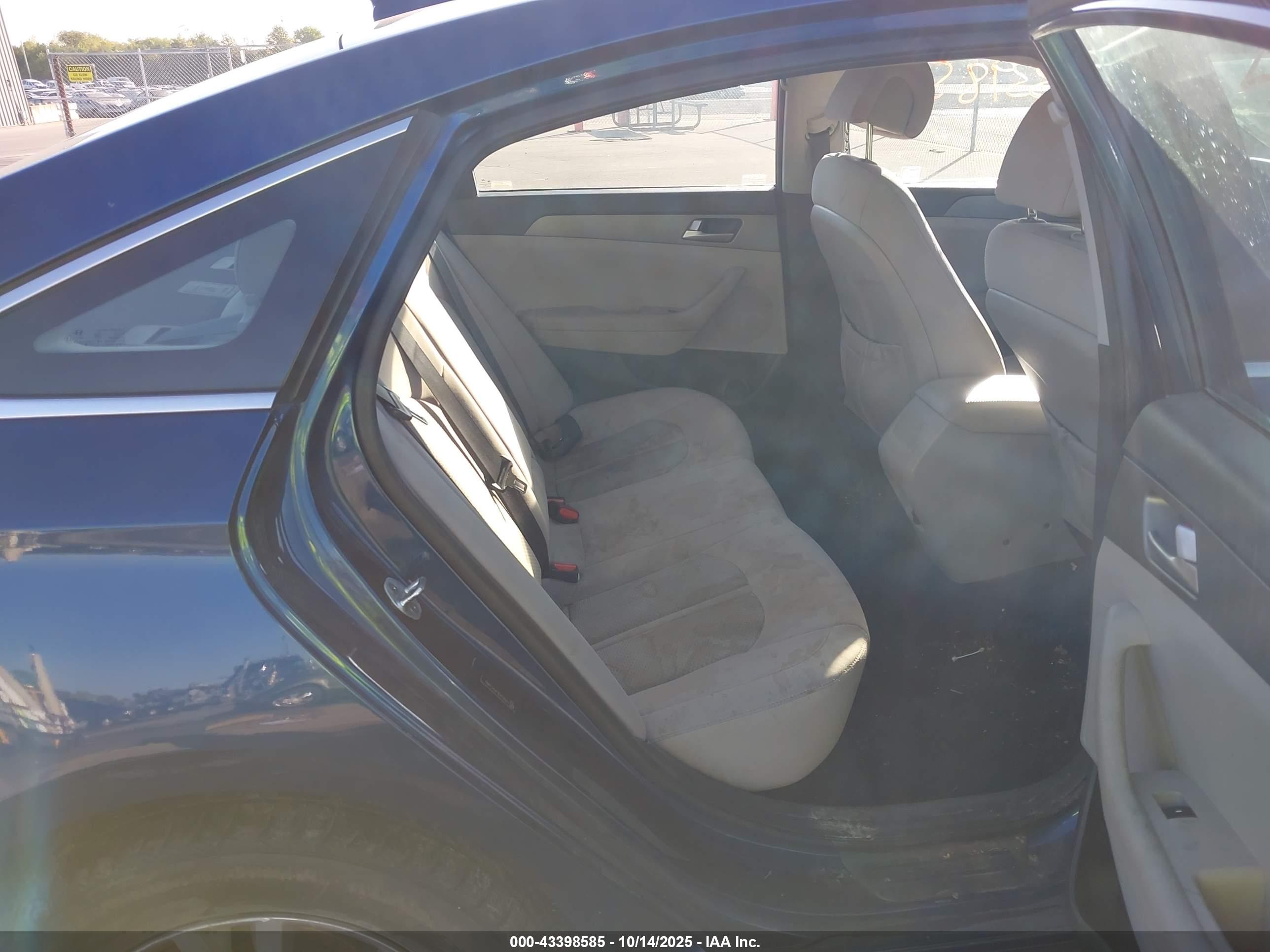 HYUNDAI SONATA image 8