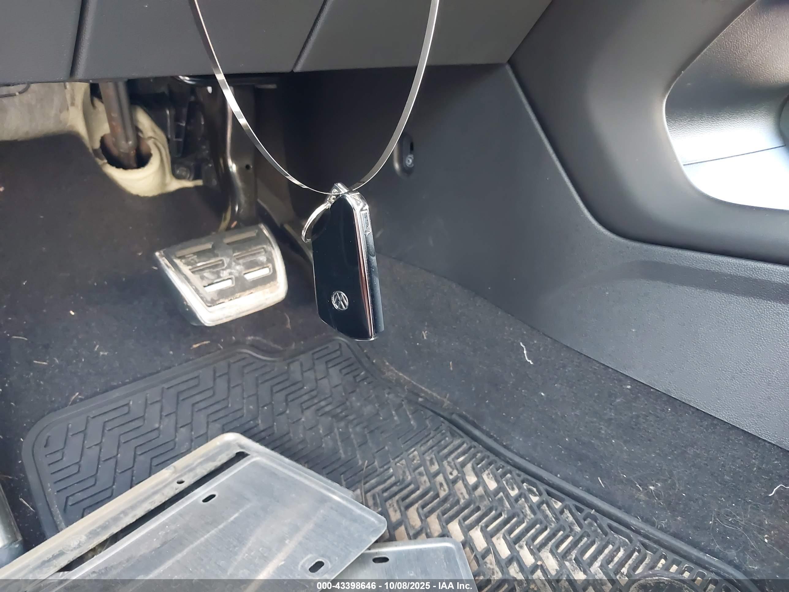 VOLKSWAGEN ATLAS image 11