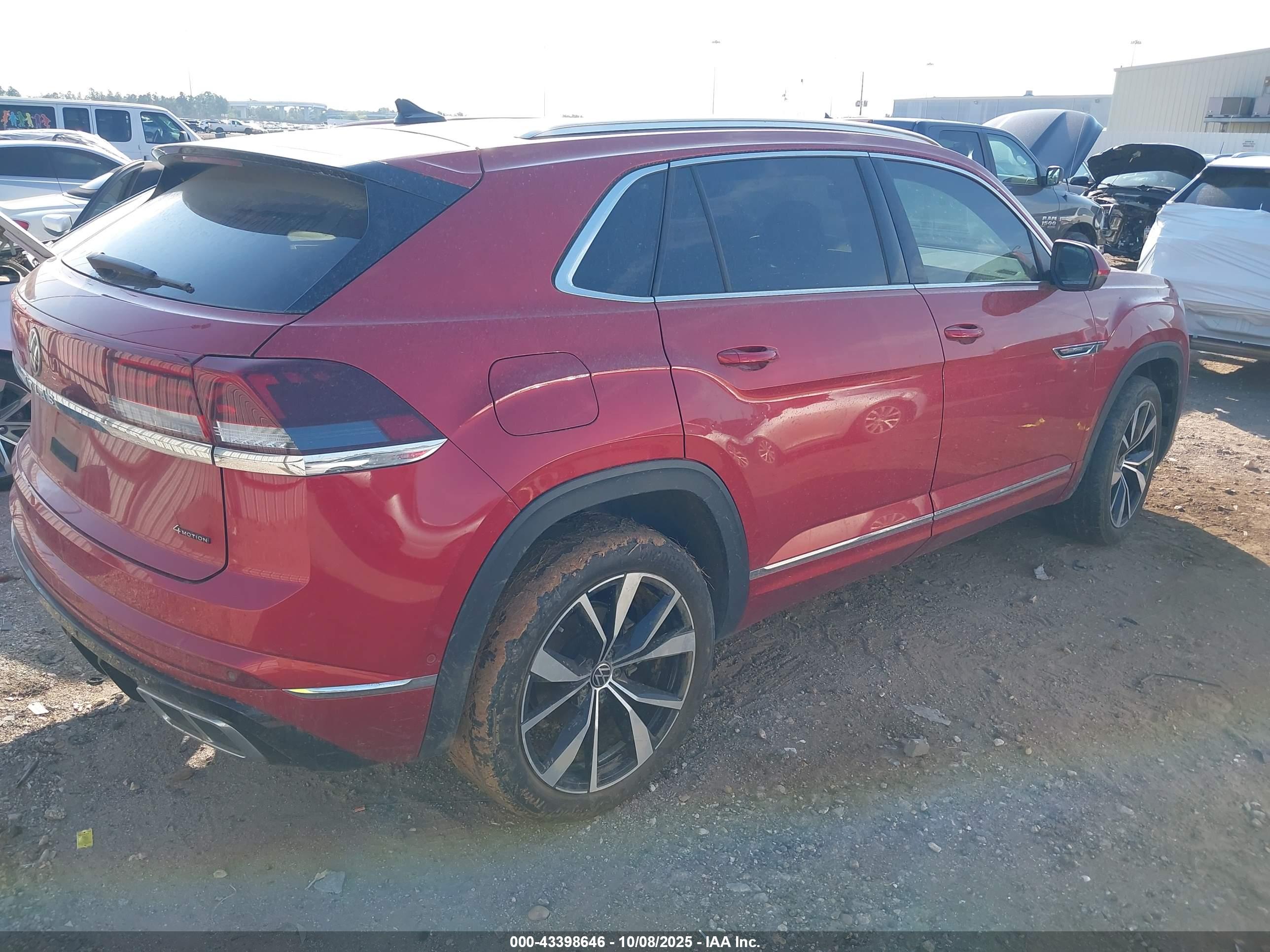VOLKSWAGEN ATLAS image 4