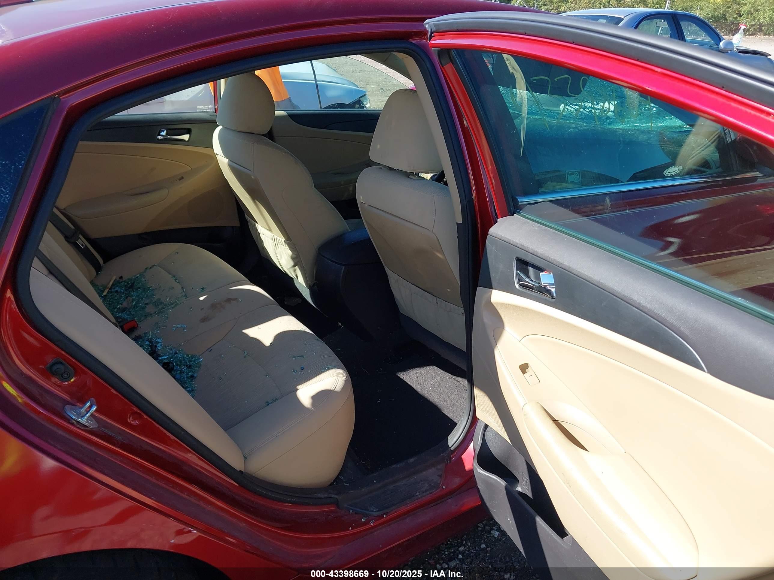 HYUNDAI SONATA image 8