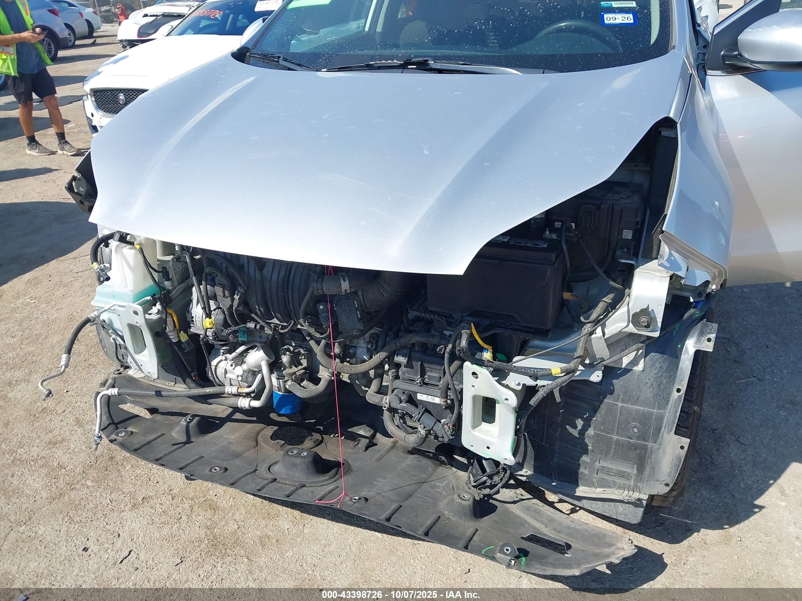 KIA SPORTAGE image 6