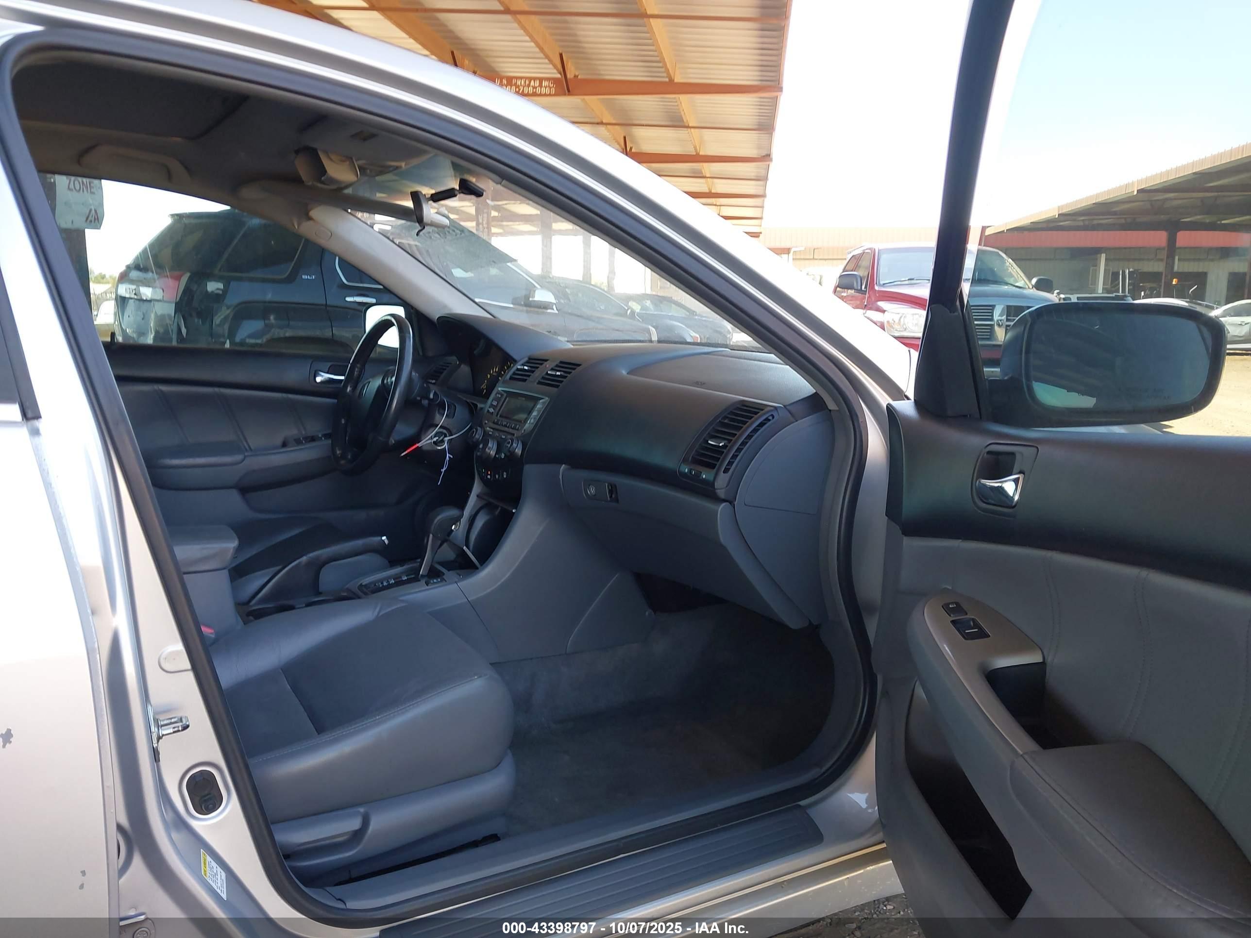 HONDA ACCORD image 5