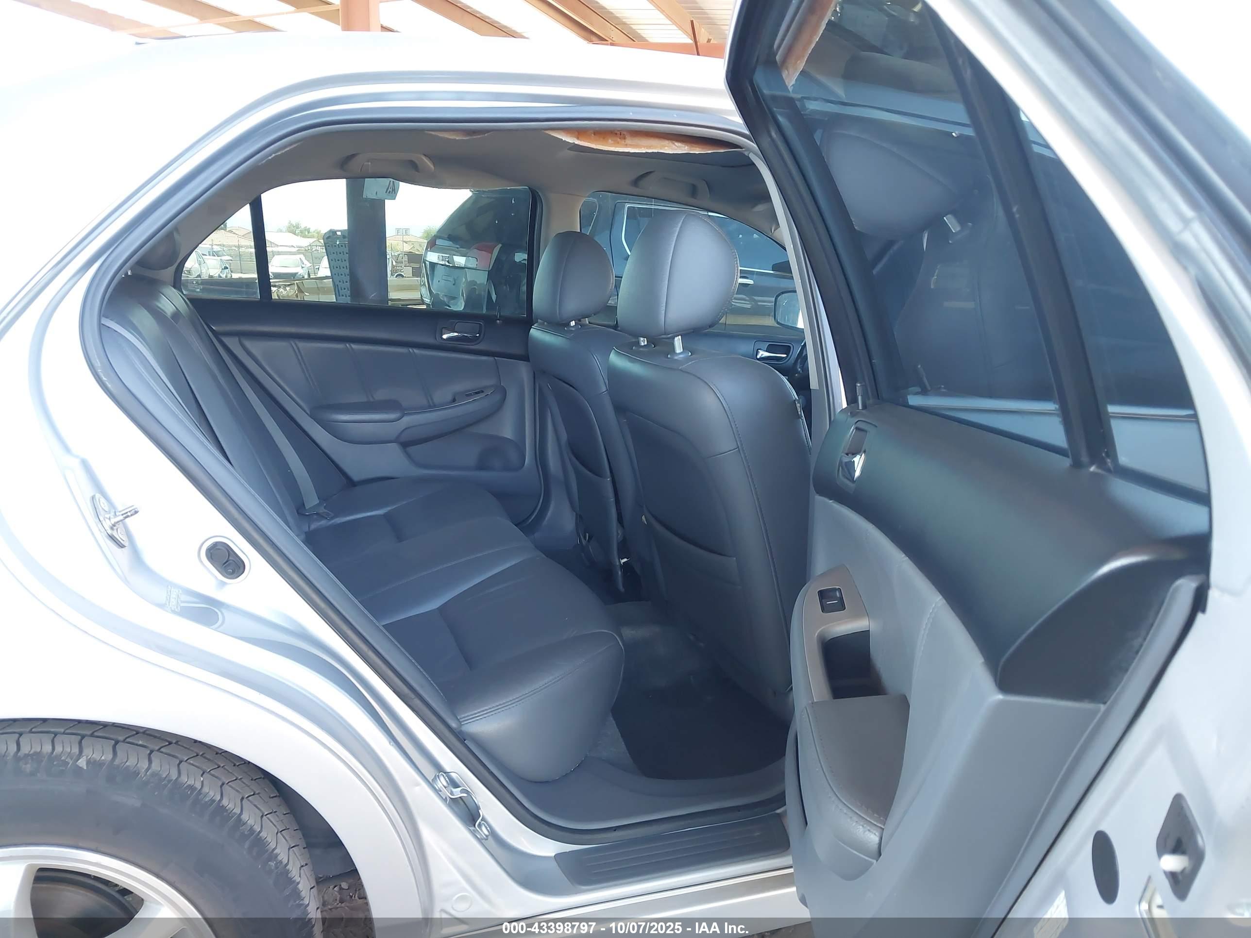 HONDA ACCORD image 8