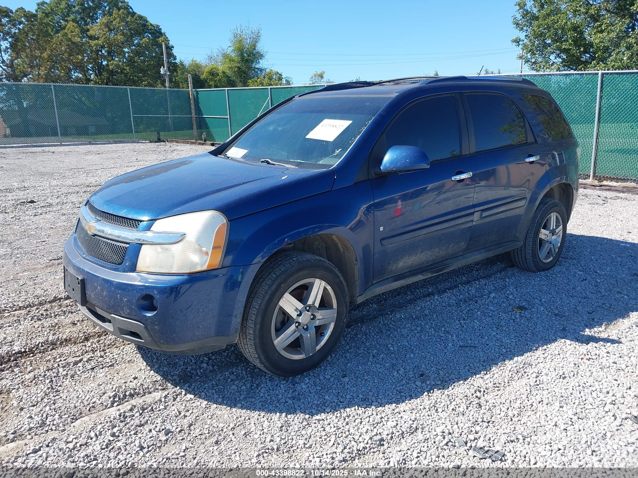 CHEVROLET EQUINOX image 2