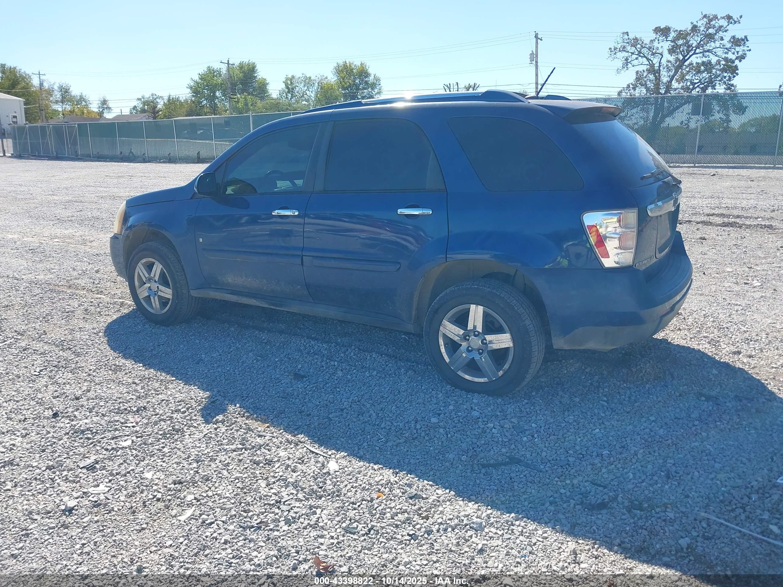 CHEVROLET EQUINOX image 3