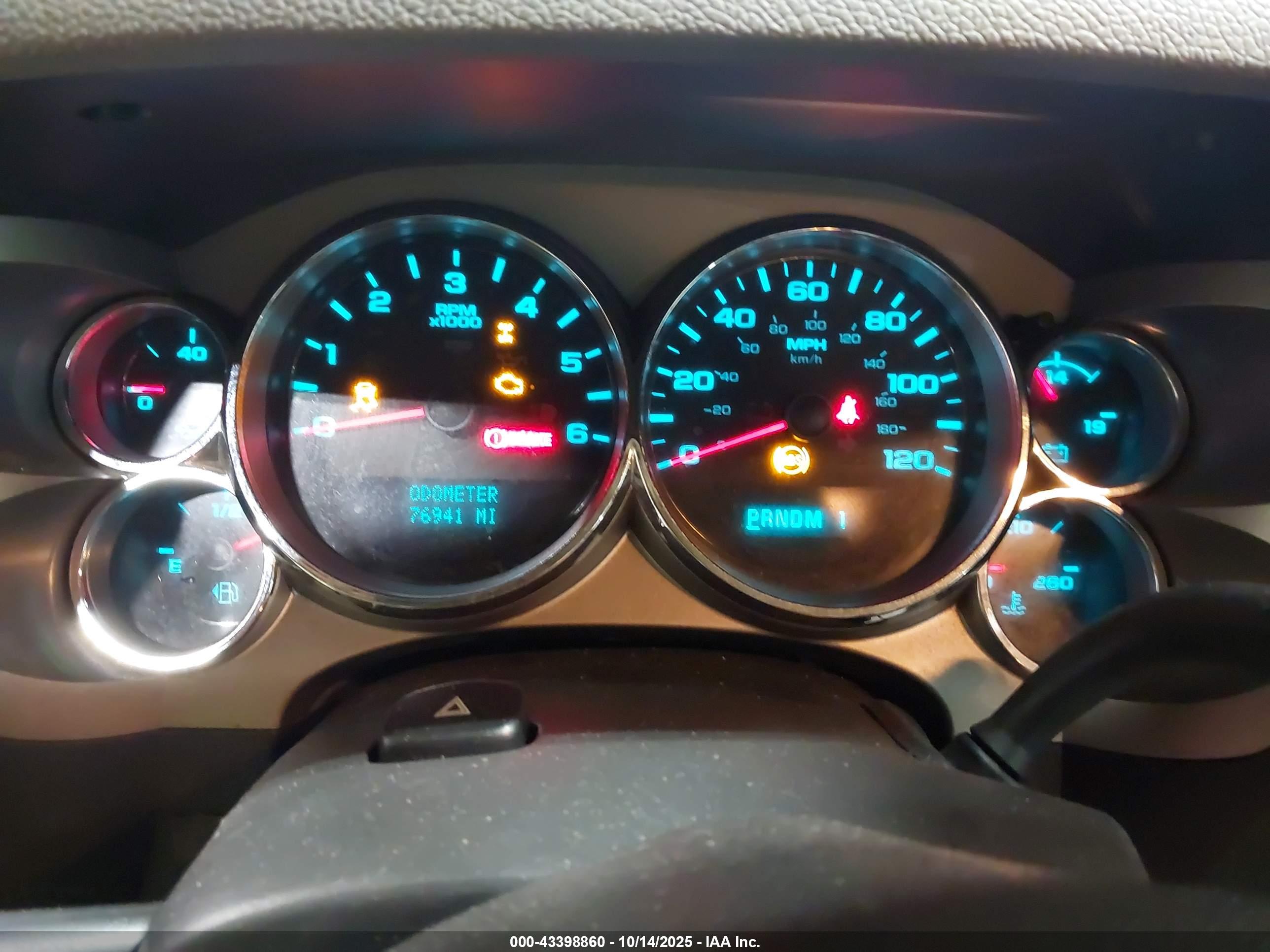 CHEVROLET SILVERADO image 7