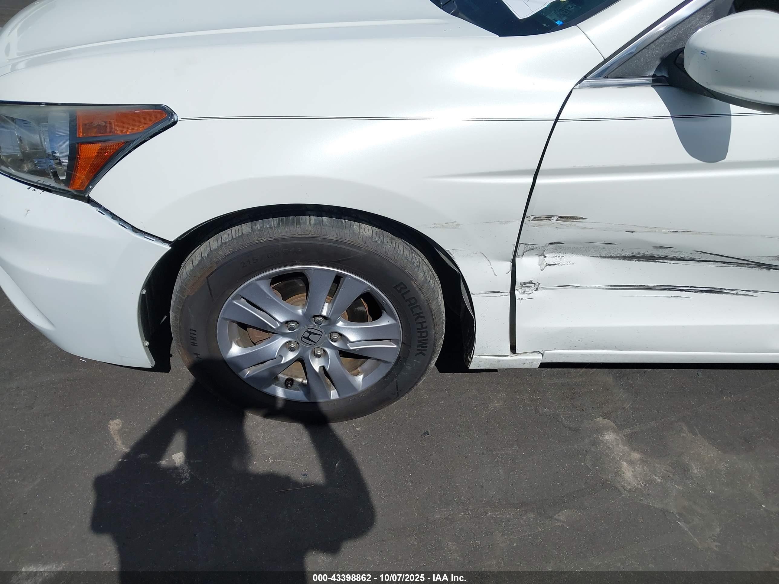 HONDA ACCORD image 6