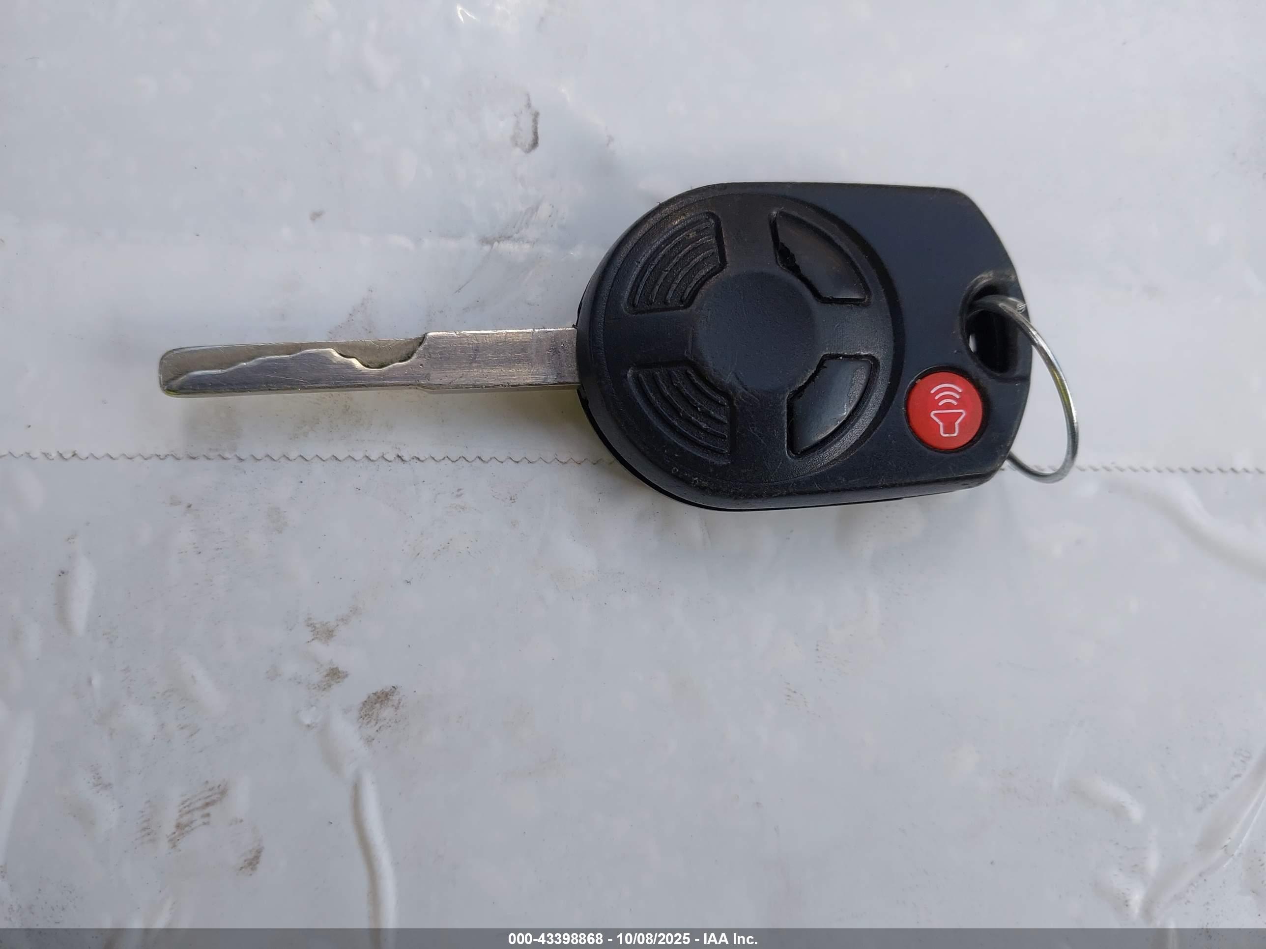 FORD ESCAPE image 11