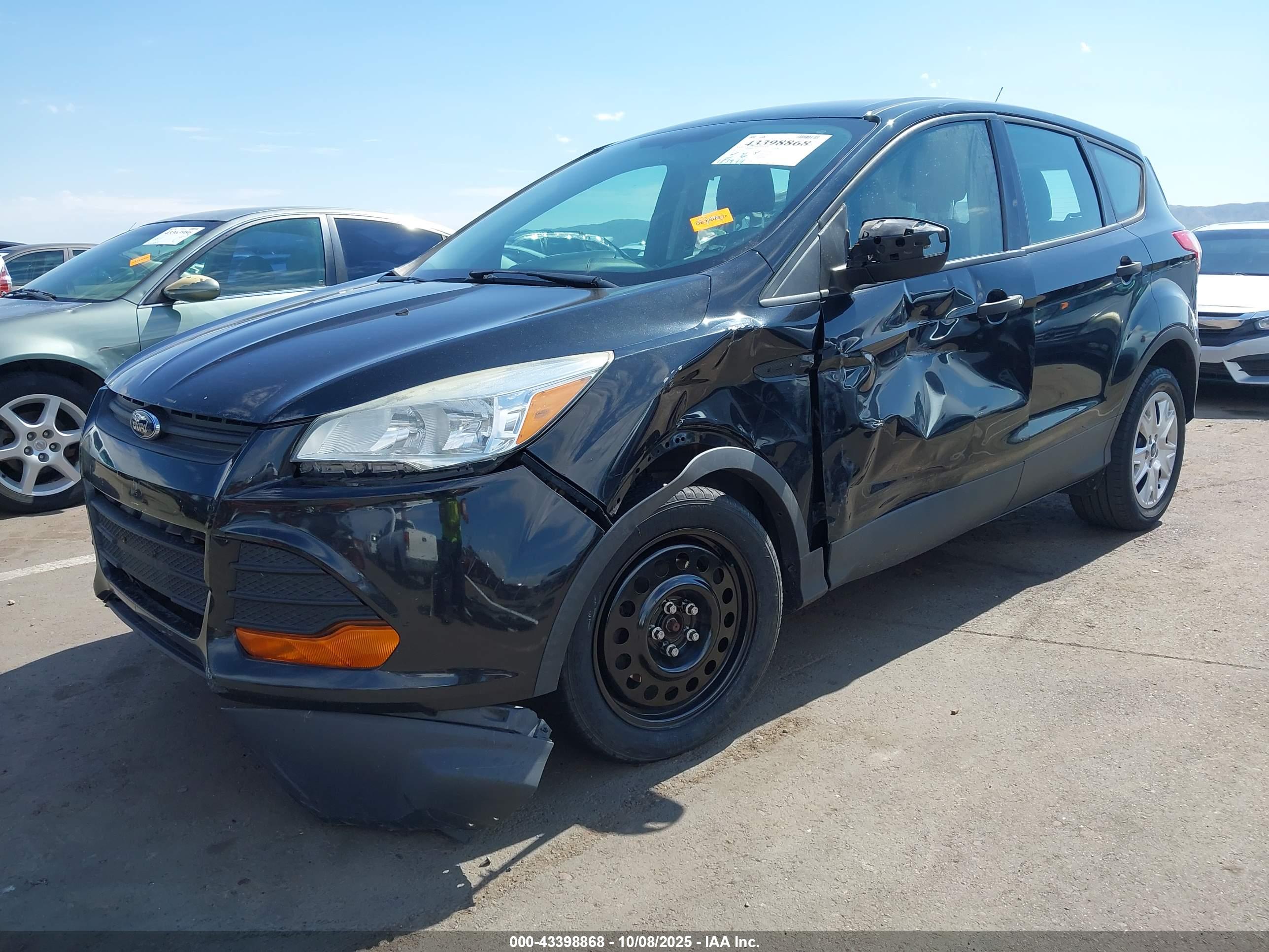 FORD ESCAPE image 2