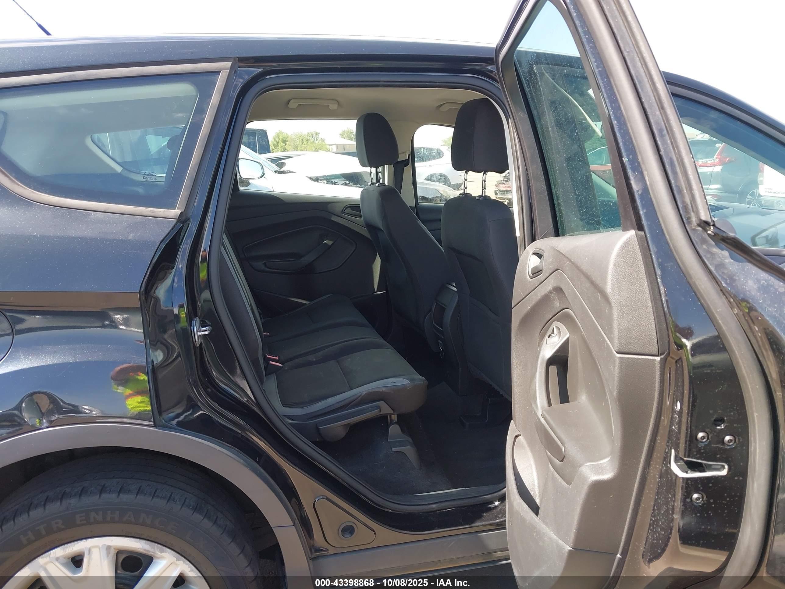 FORD ESCAPE image 8