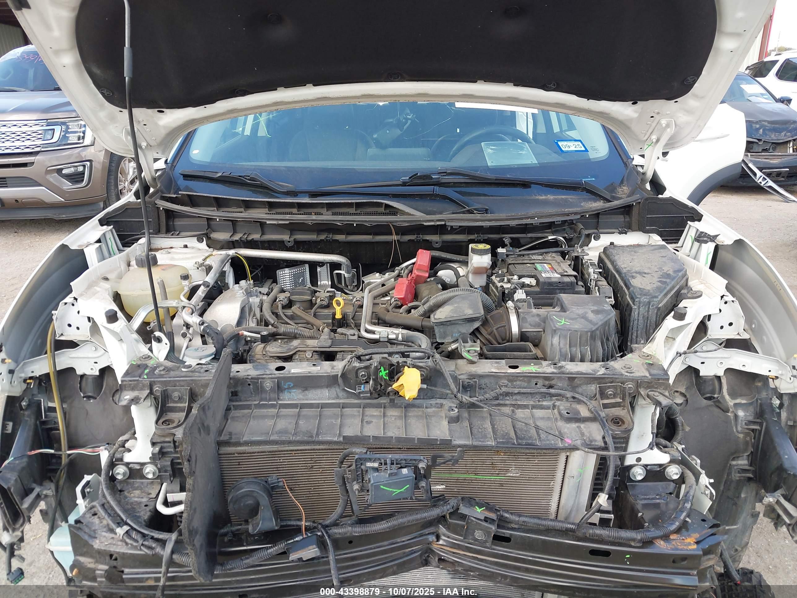 NISSAN ROGUE image 10