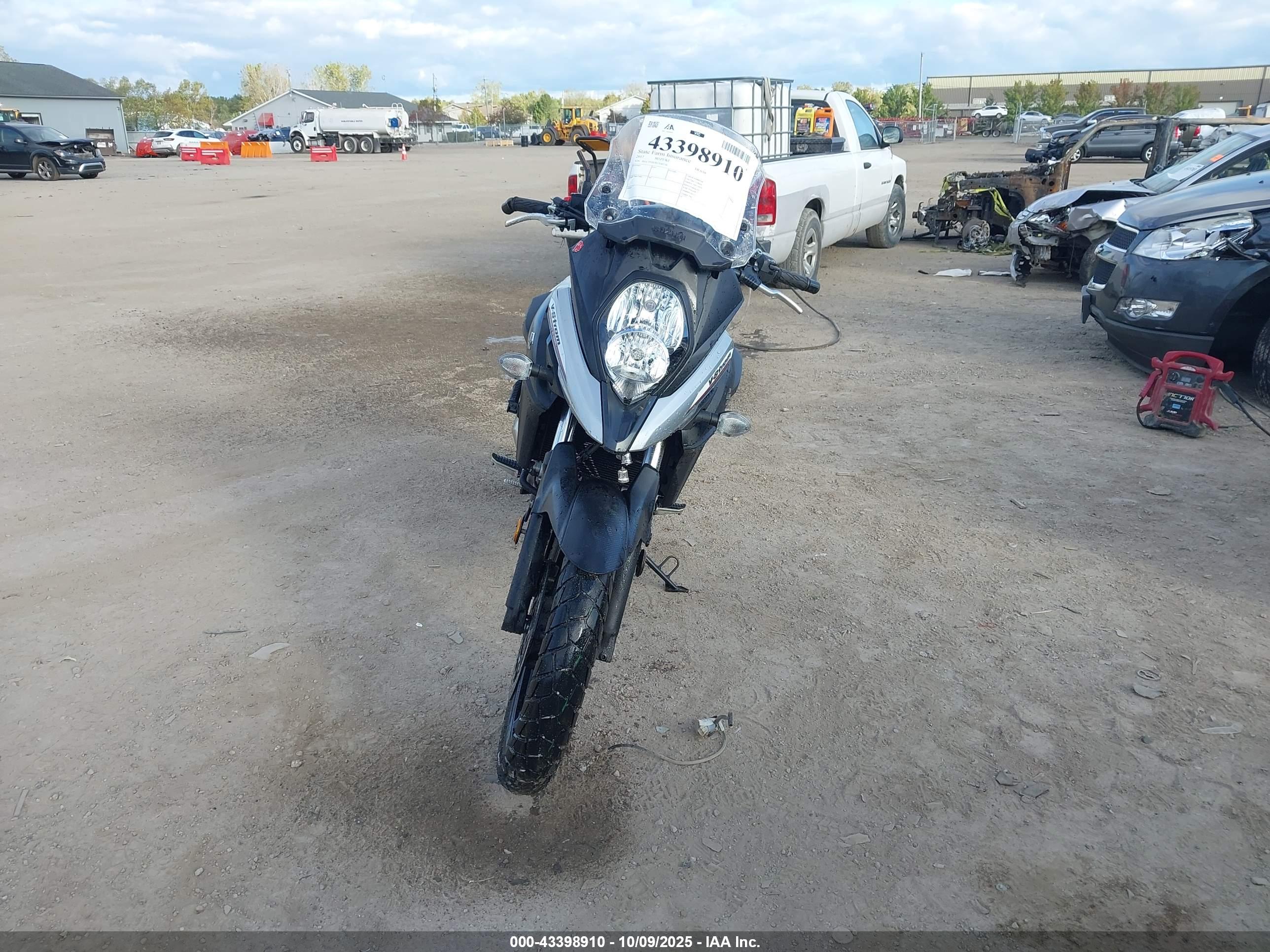 SUZUKI DL650 image 5