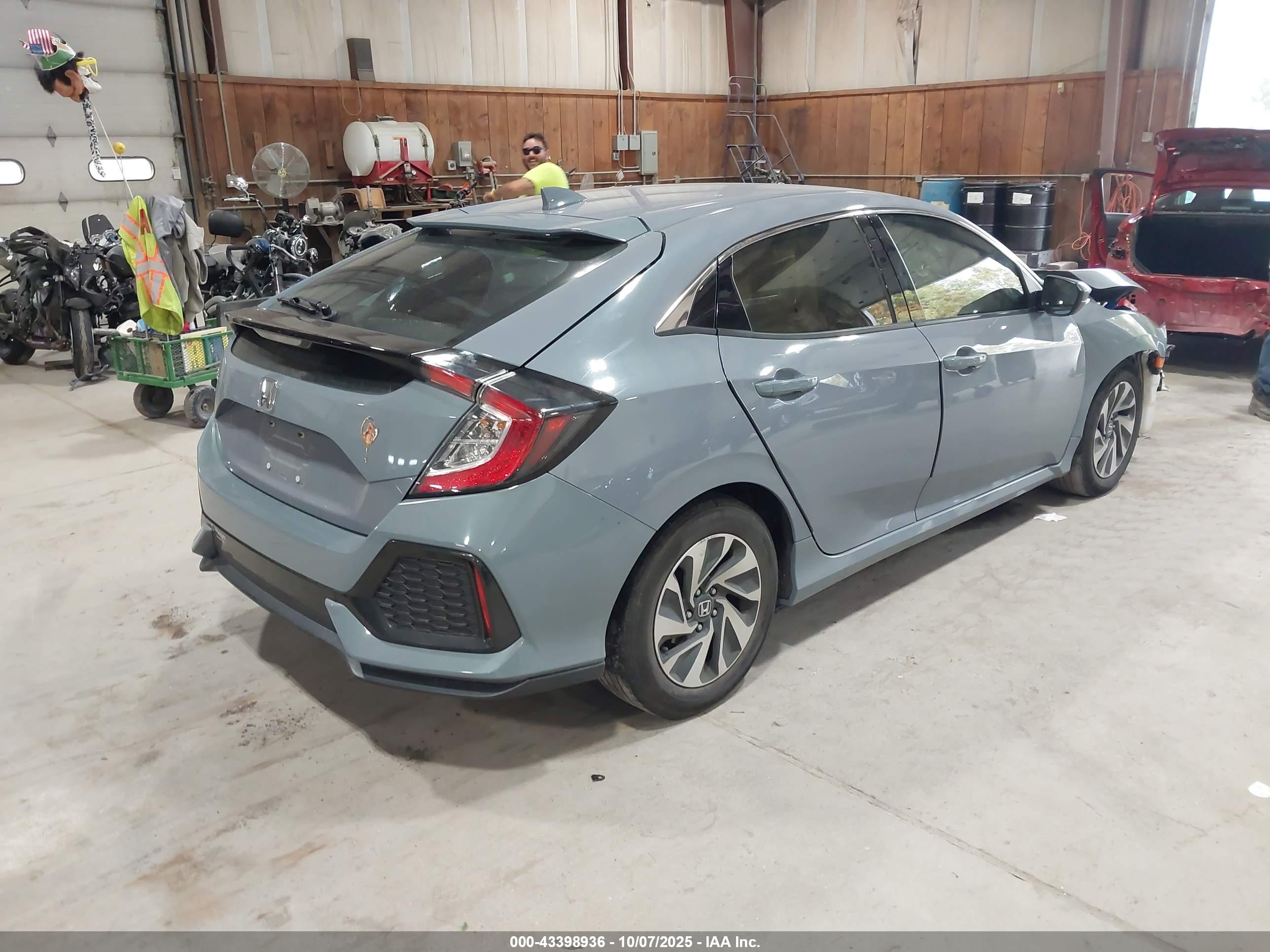 HONDA CIVIC image 4