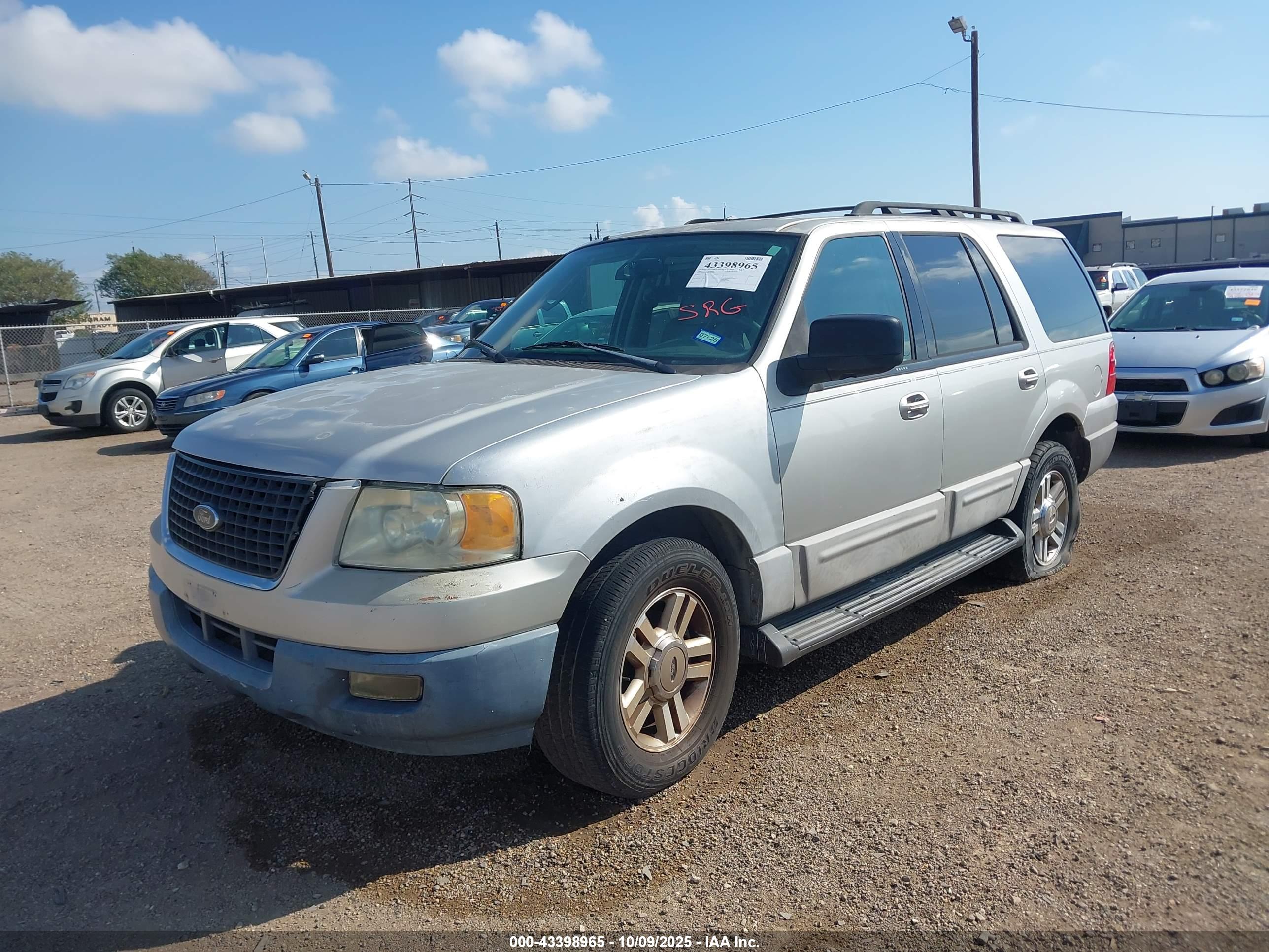FORD EXPEDITION image 2