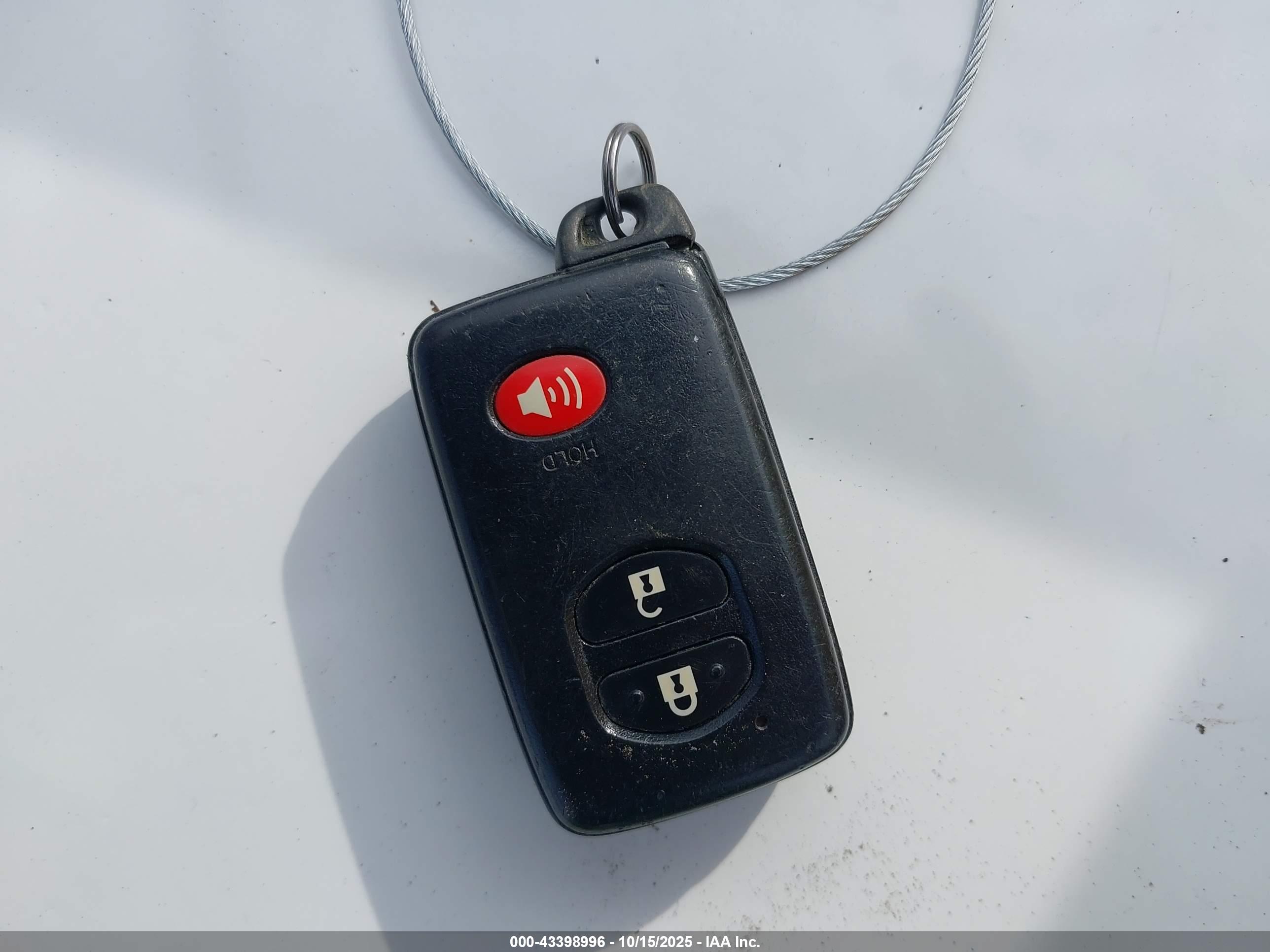 TOYOTA PRIUS image 11