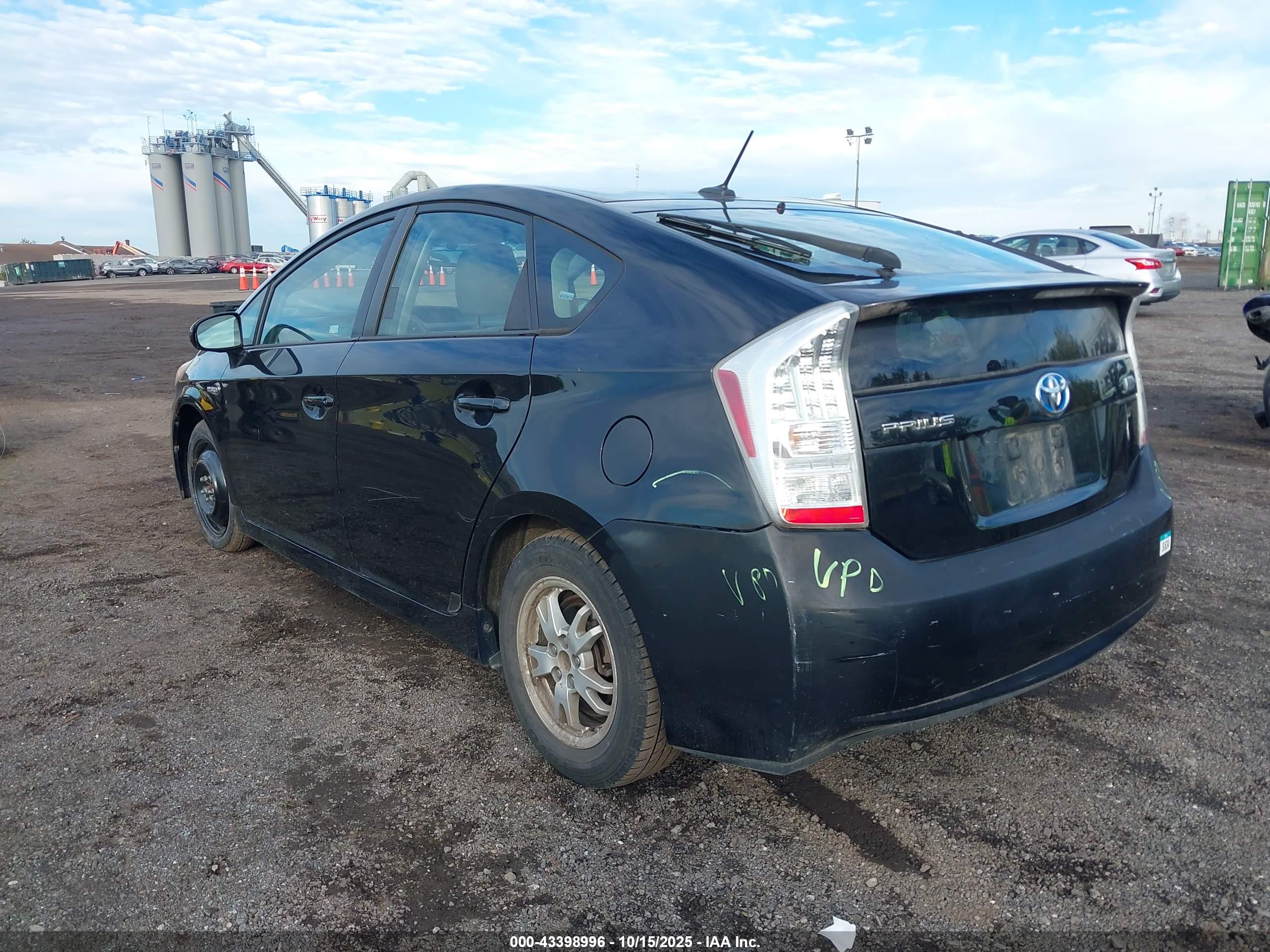 TOYOTA PRIUS image 6