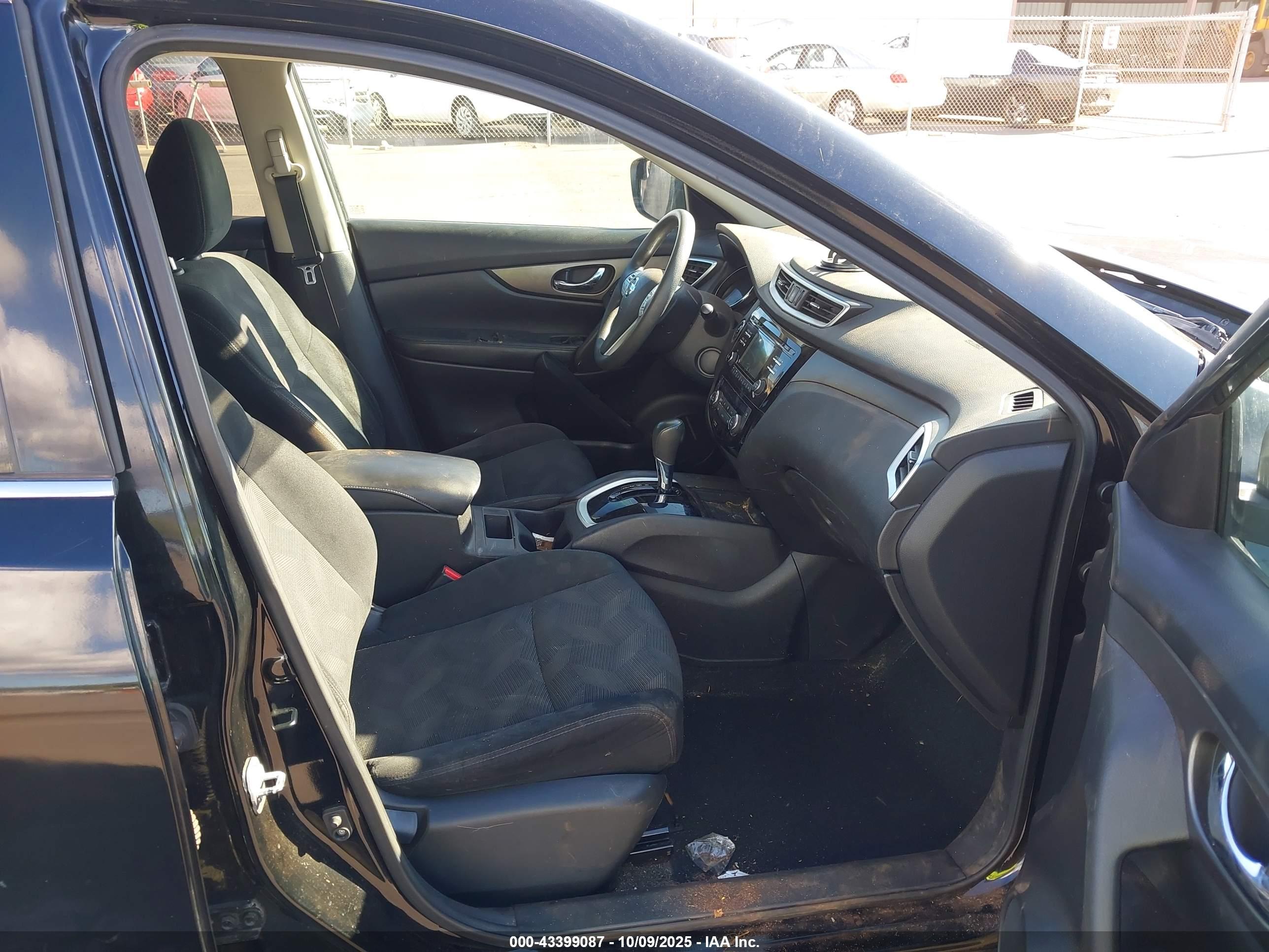 NISSAN ROGUE image 5