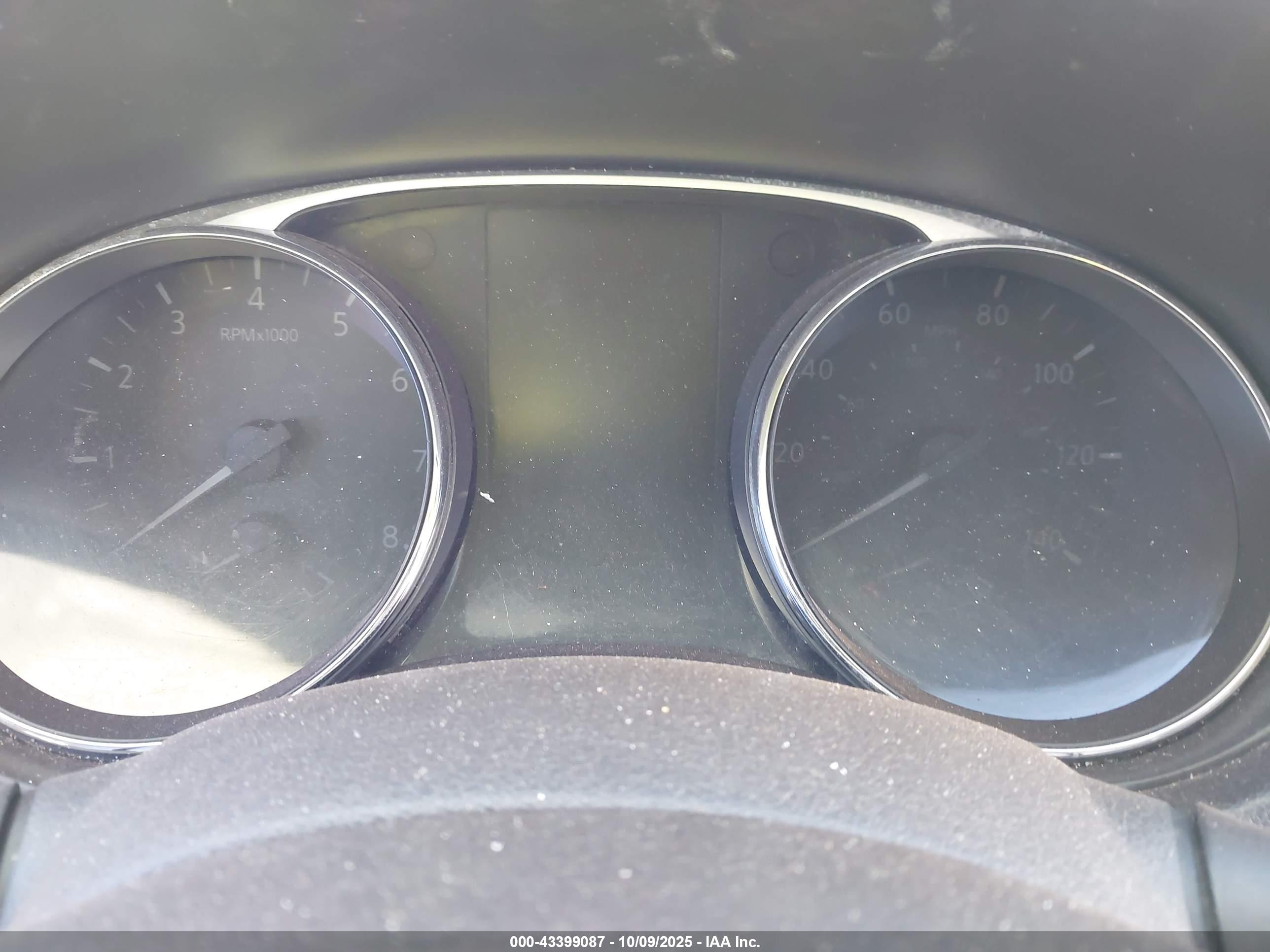 NISSAN ROGUE image 7
