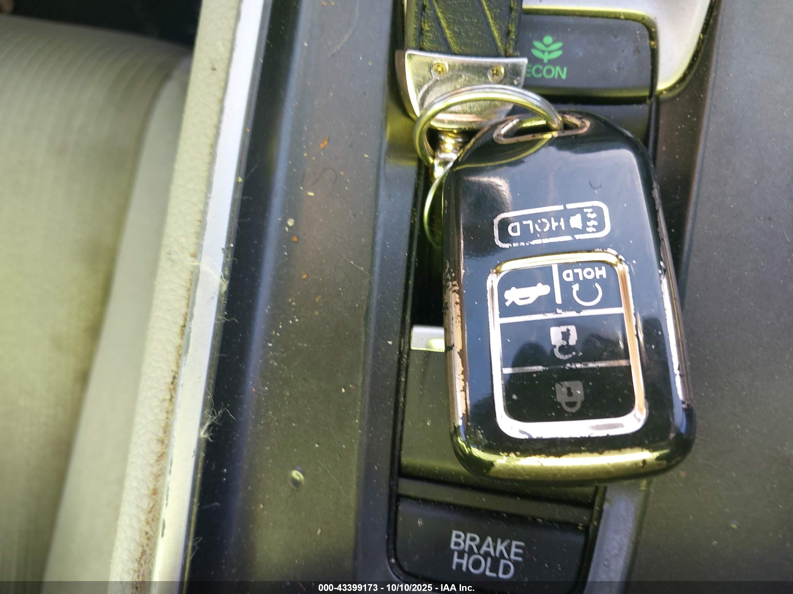 HONDA ACCORD image 11