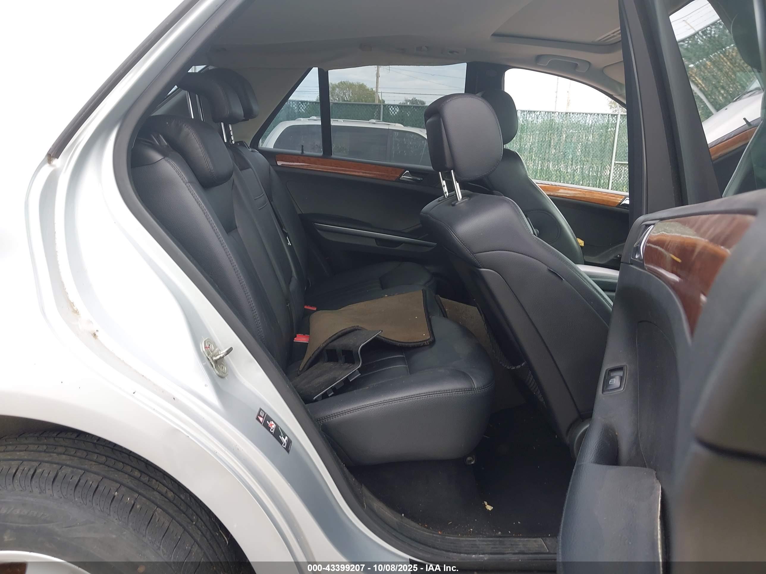 MERCEDES-BENZ ML image 8