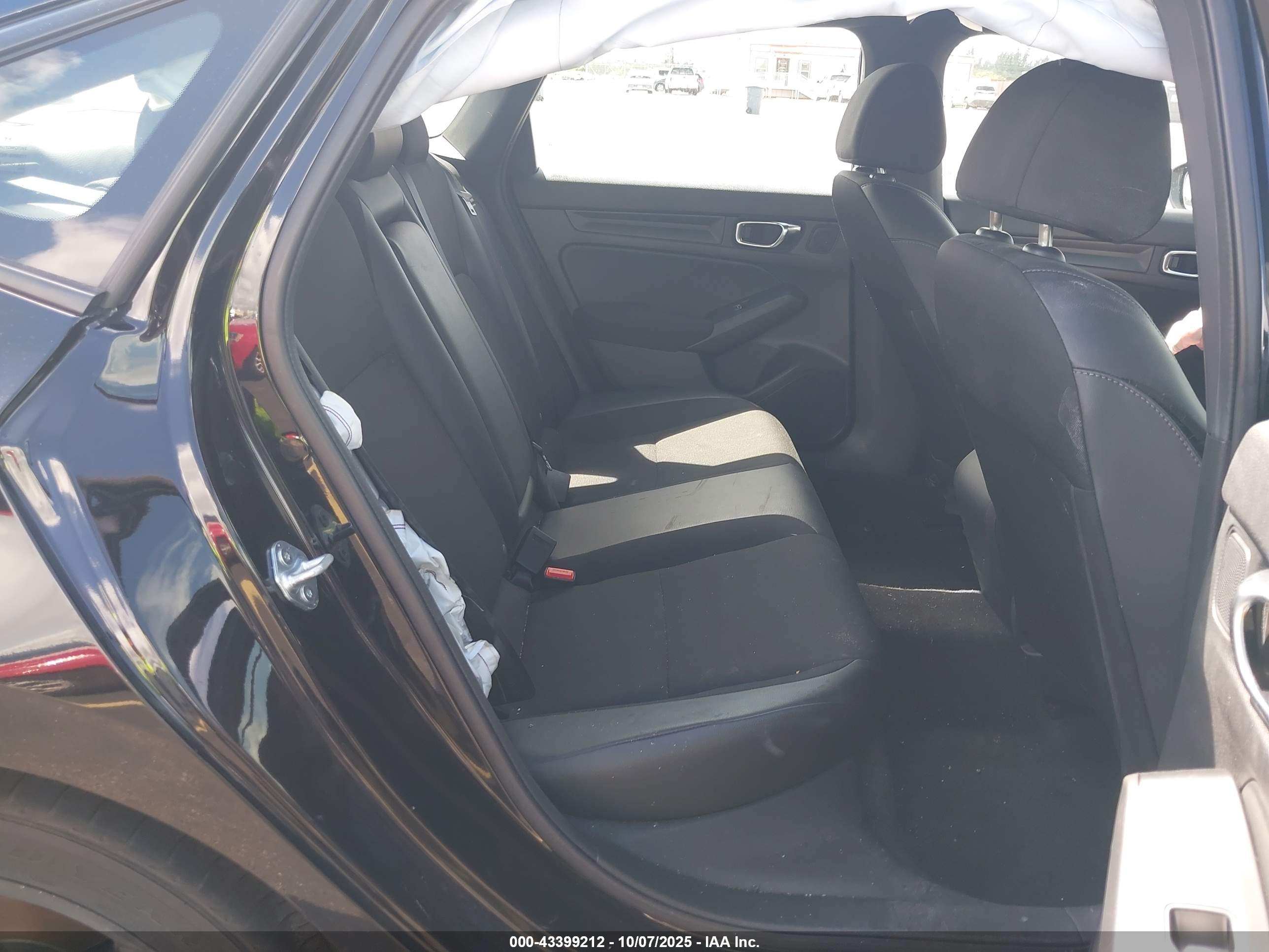 HONDA CIVIC image 8