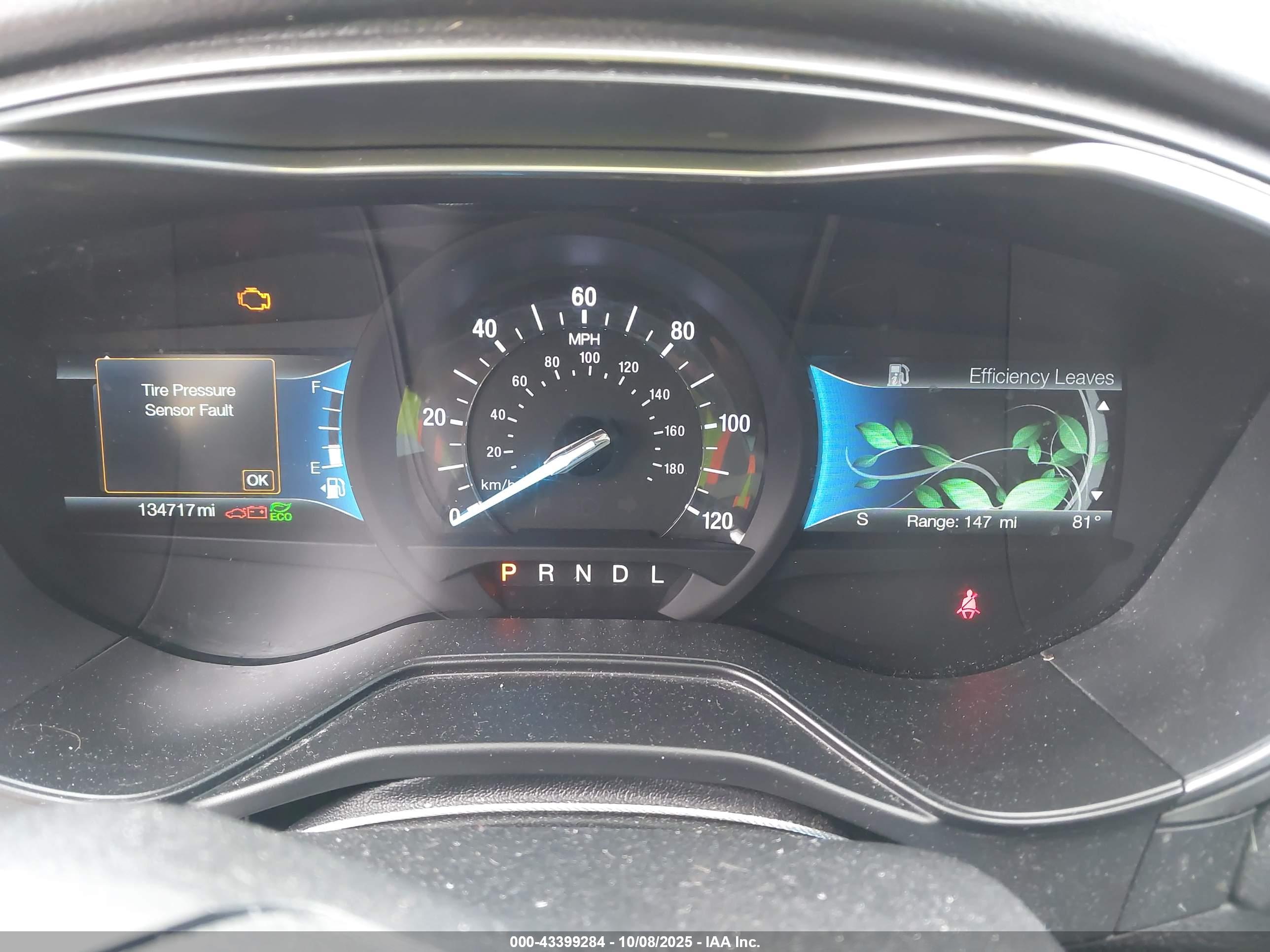 FORD FUSION image 7