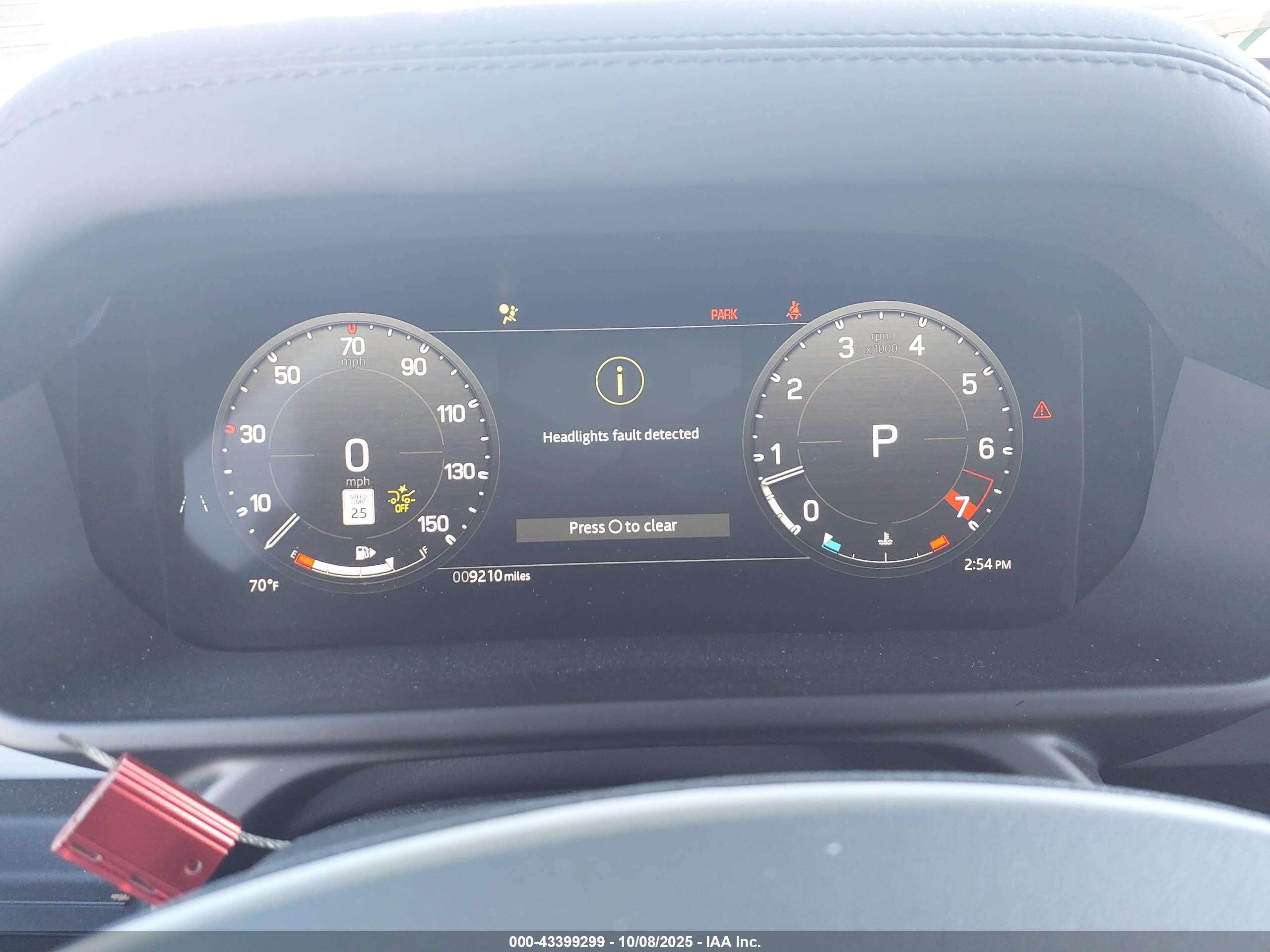 LAND ROVER image 7
