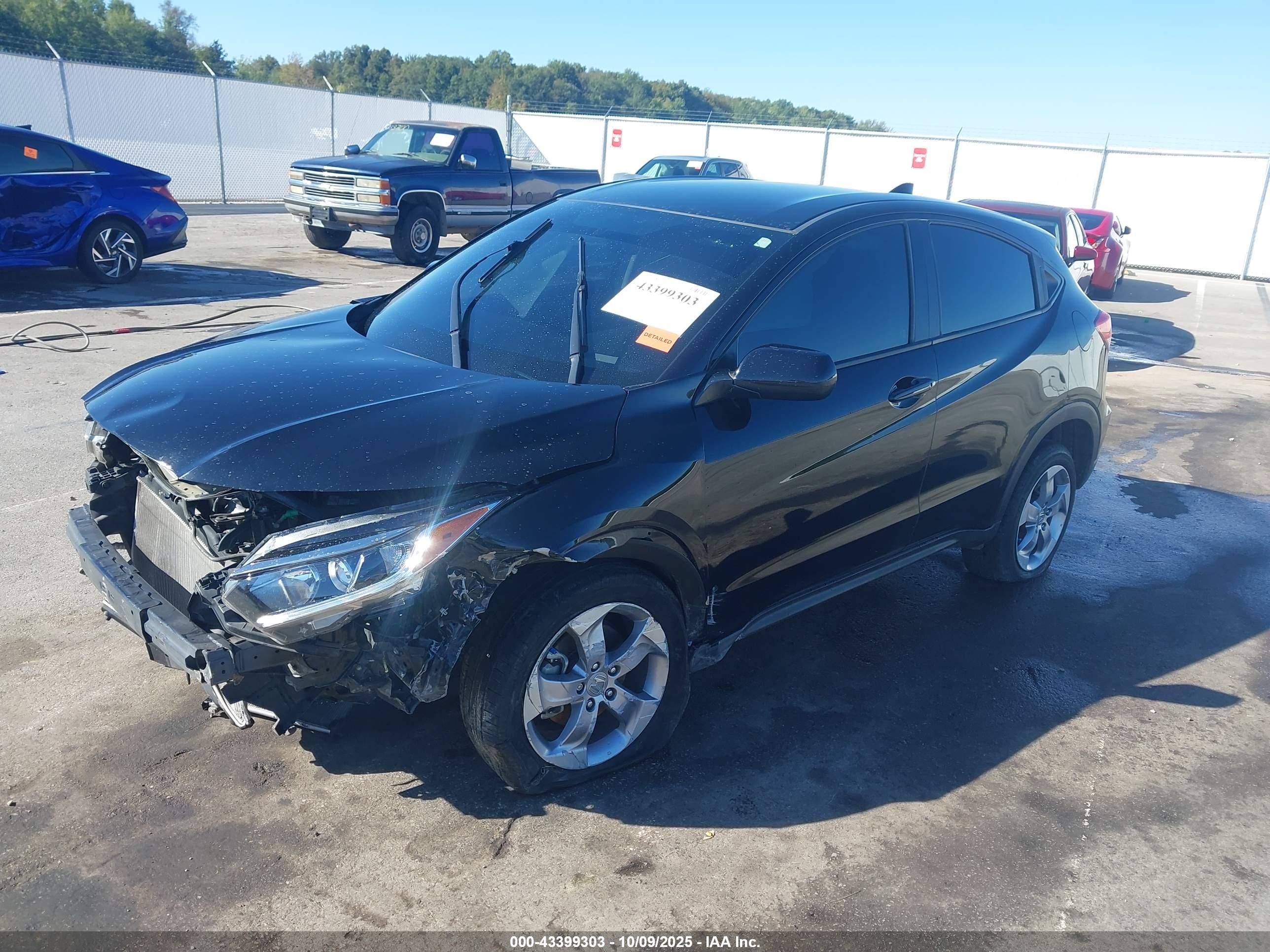 HONDA HR-V image 2