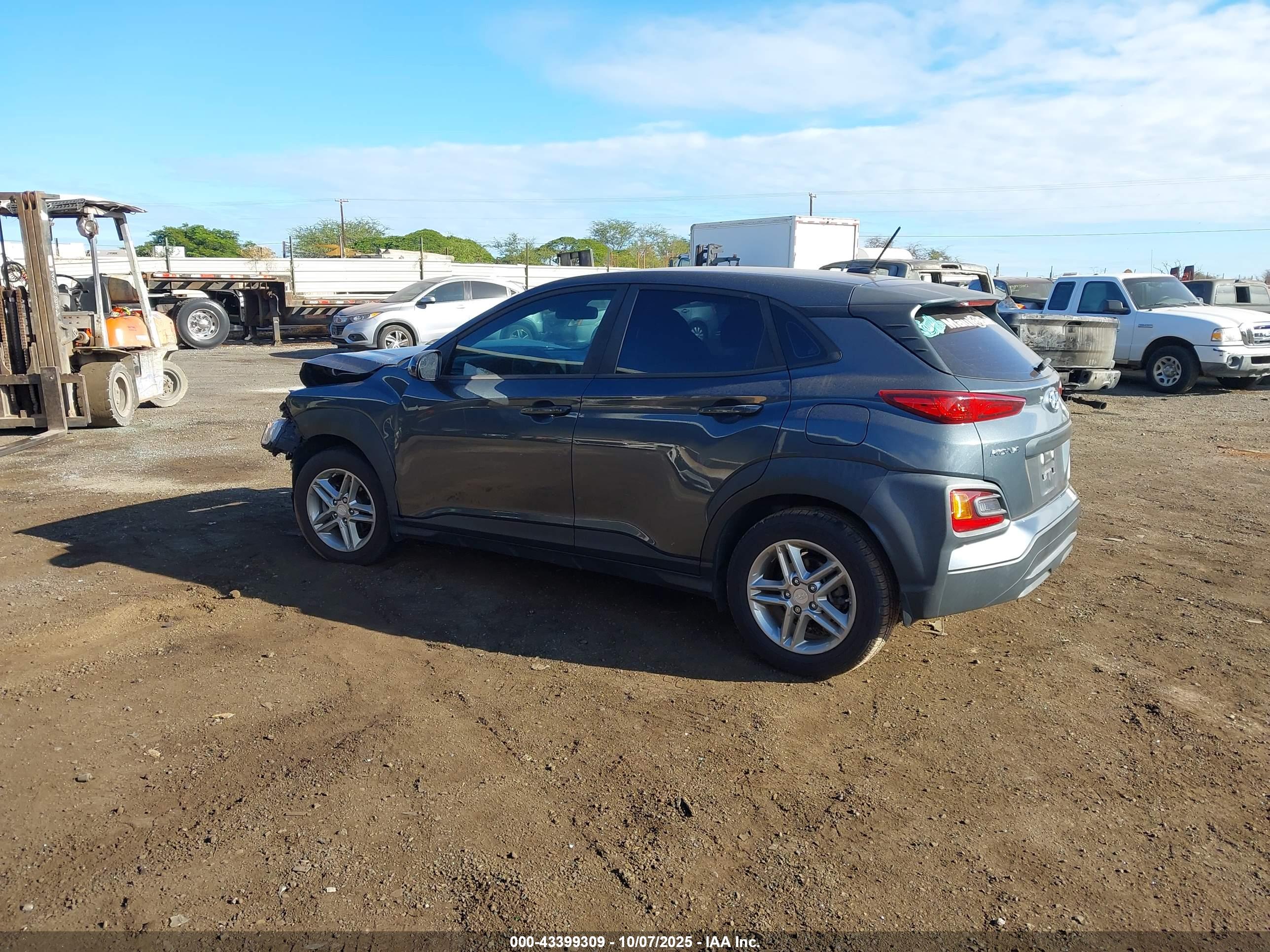 HYUNDAI KONA image 3