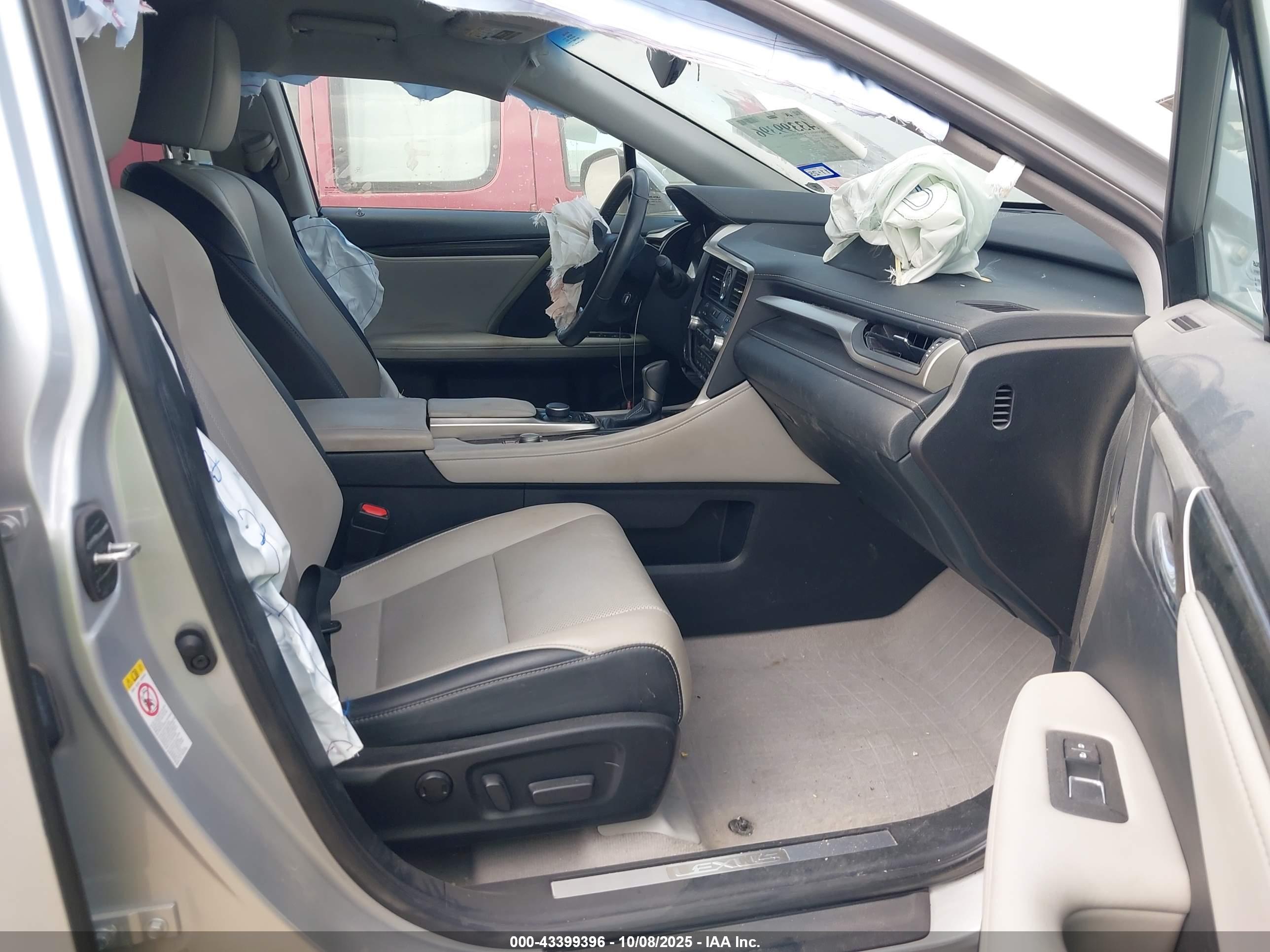 LEXUS RX image 5