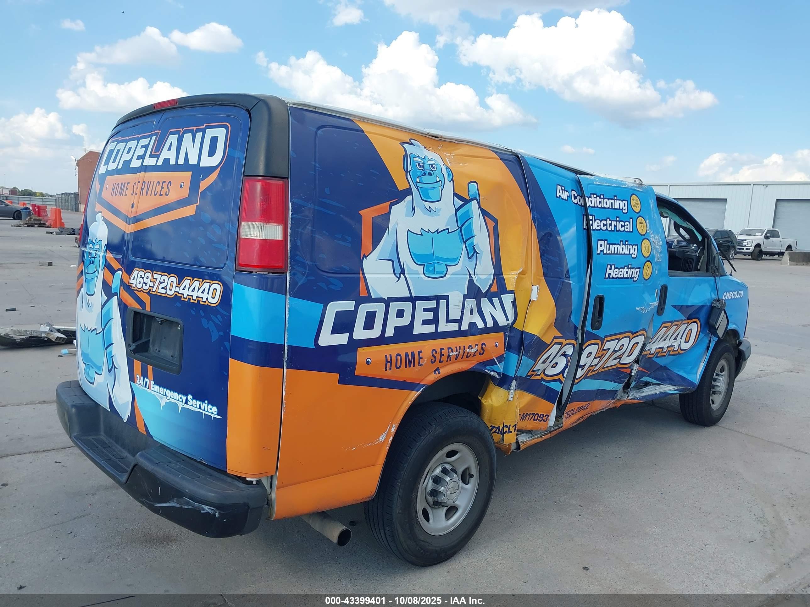 CHEVROLET EXPRESS image 4